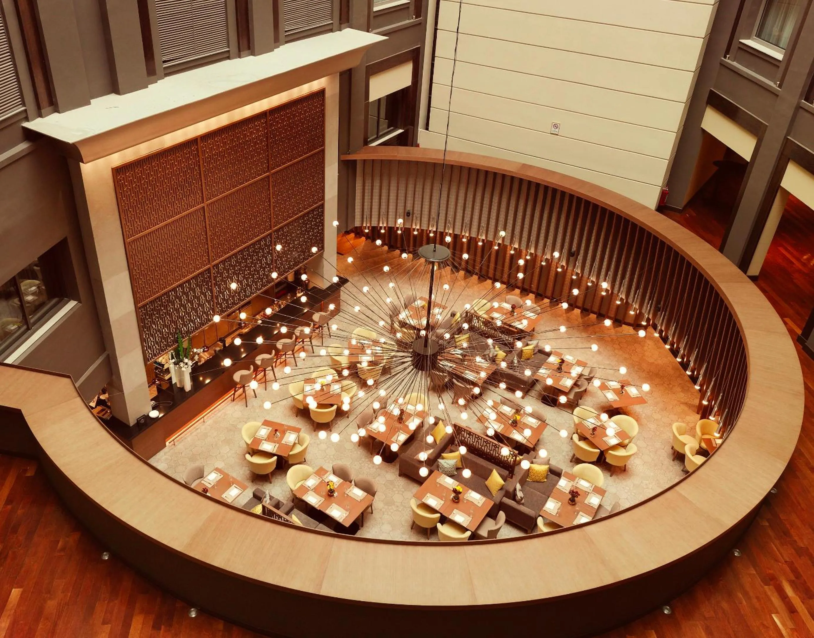 Zeus Wyndham Grand Athens