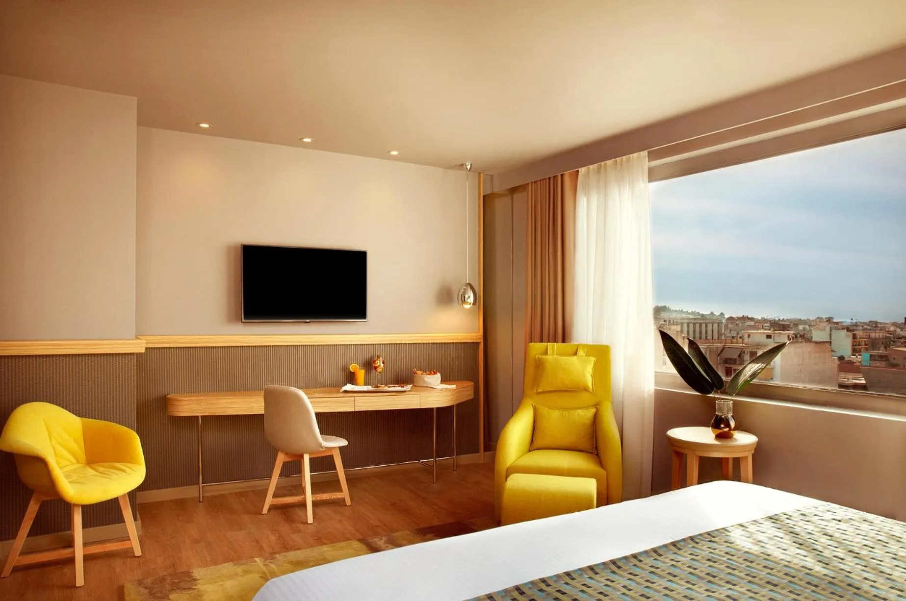 Bed in Zeus Wyndham Grand Athens