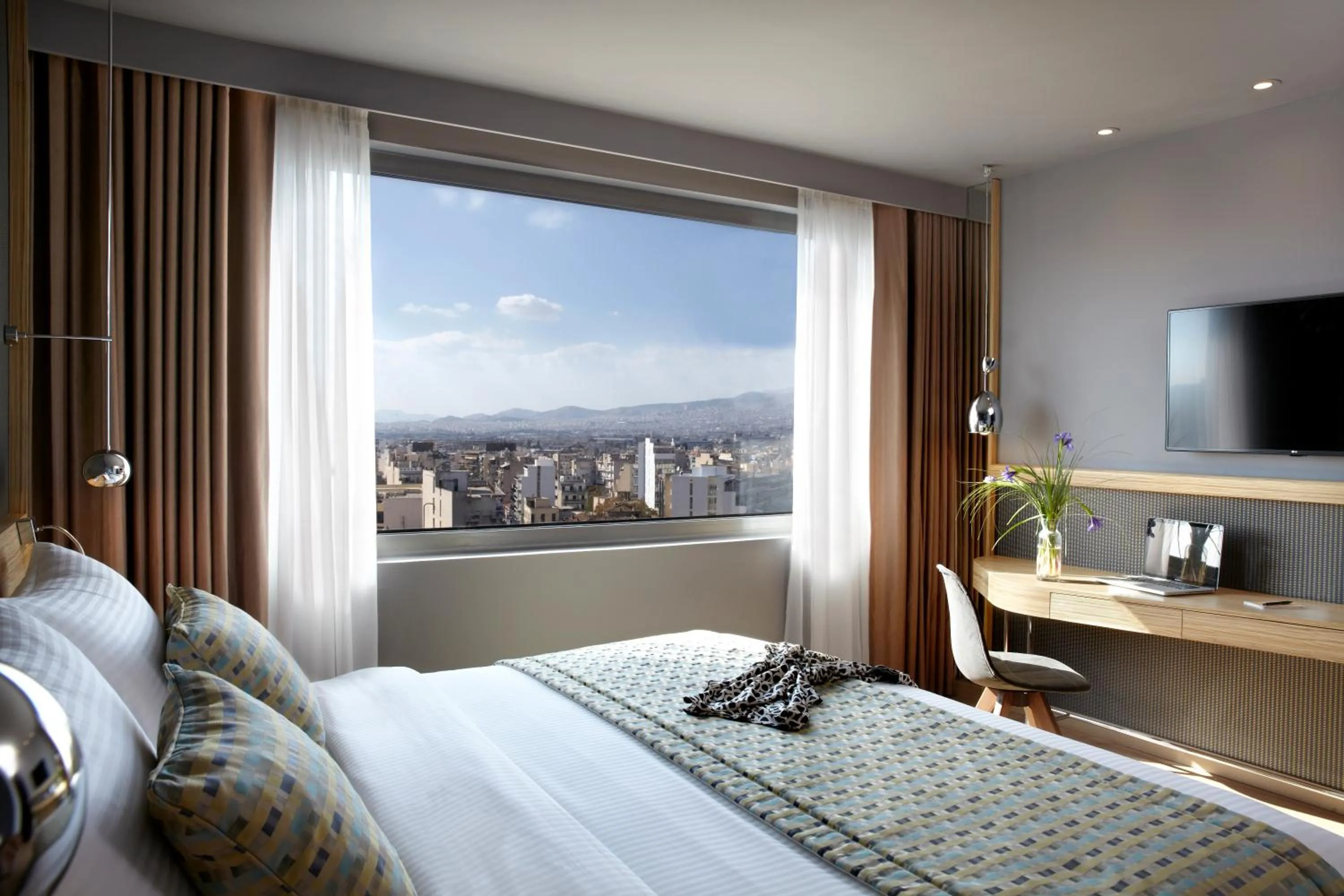 View (from property/room), Bed in Zeus Wyndham Grand Athens