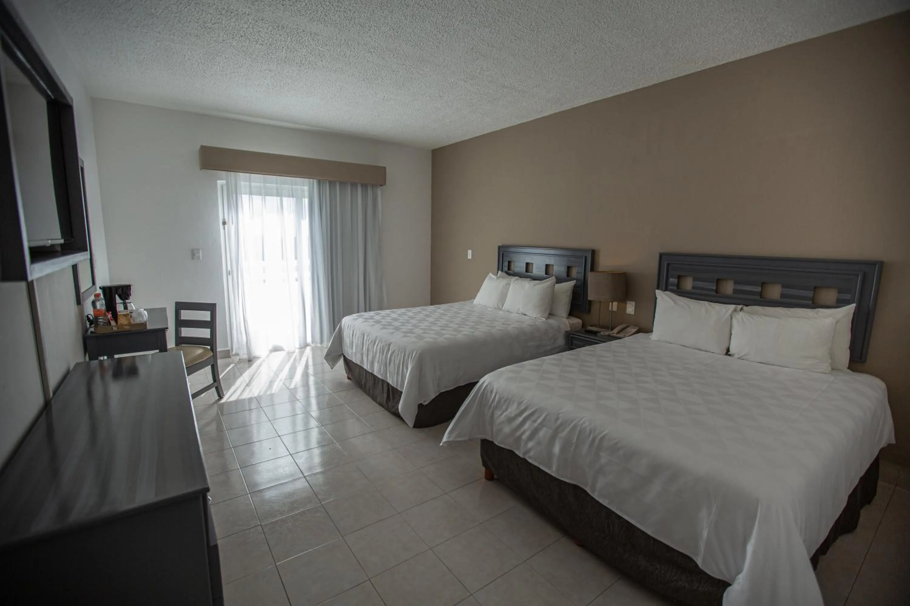 Ocean View Cancun Arenas