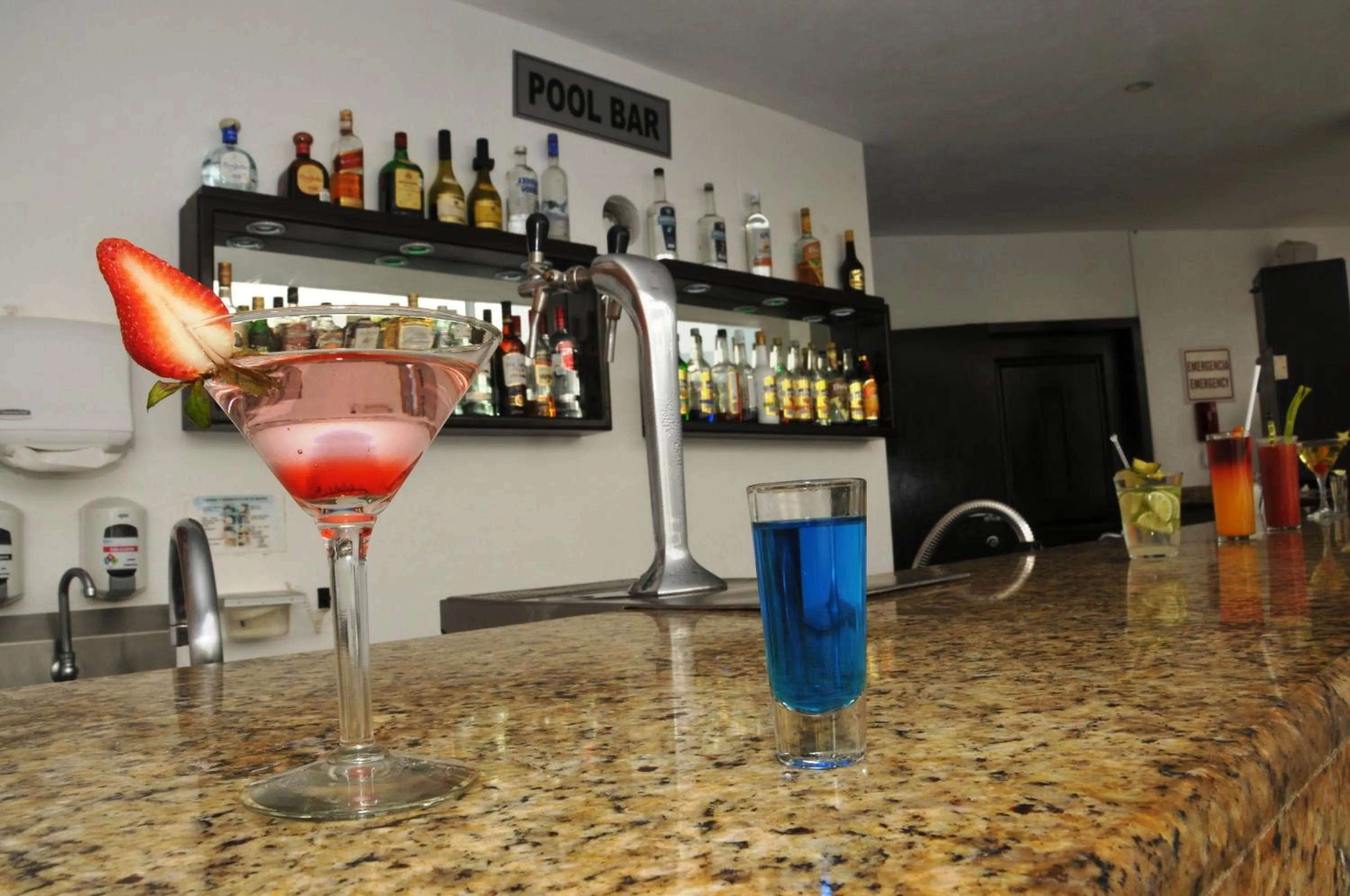 Photo of the whole room, Lounge/Bar in Ocean View Cancun Arenas