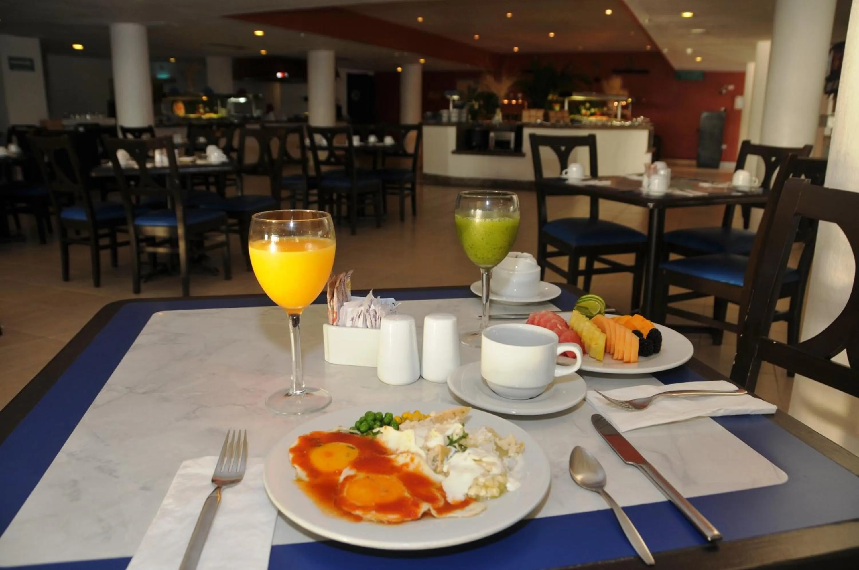 Breakfast, Restaurant/Places to Eat in Ocean View Cancun Arenas