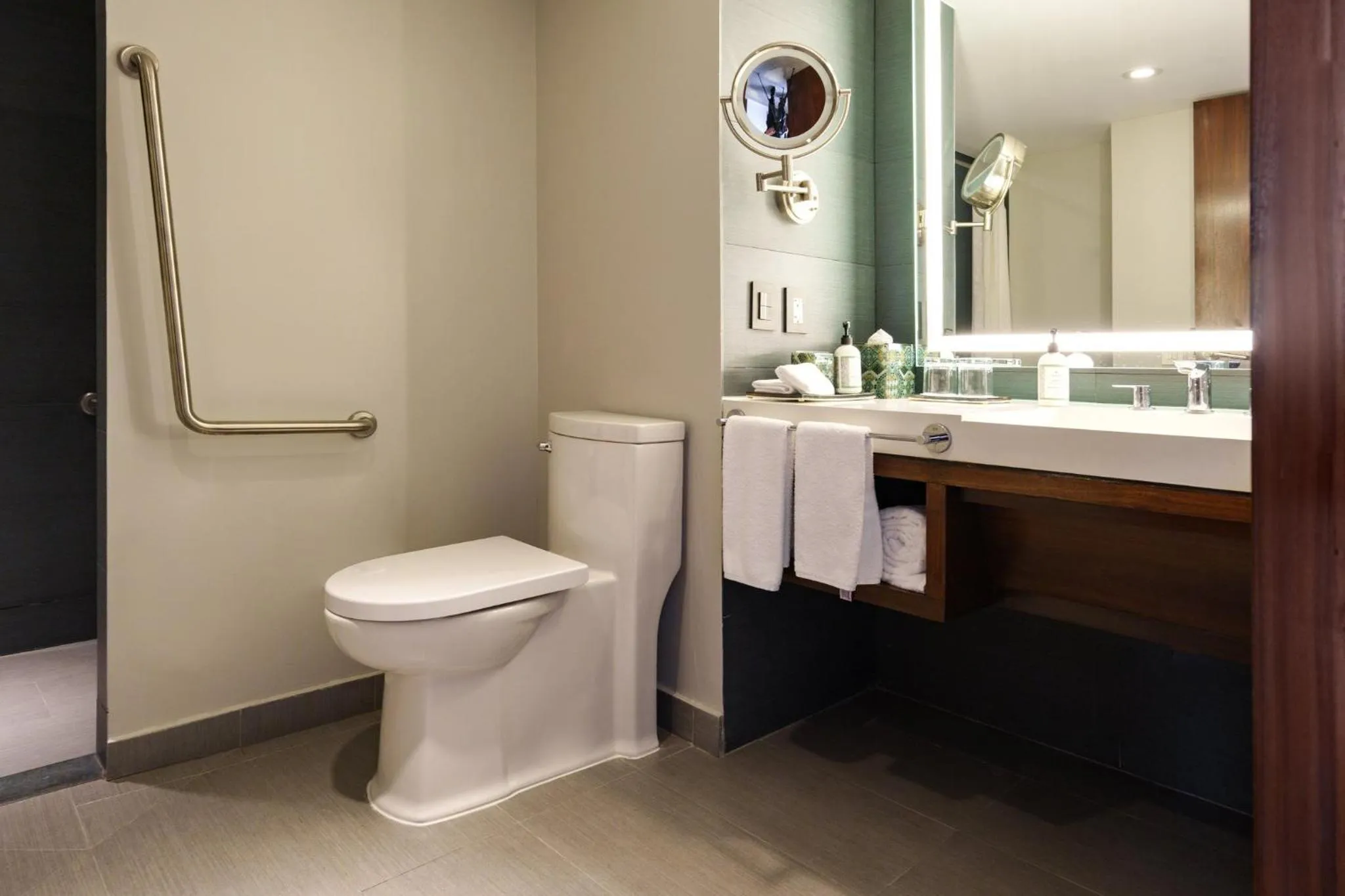 Photo of the whole room in Presidente InterContinental Mexico City by IHG