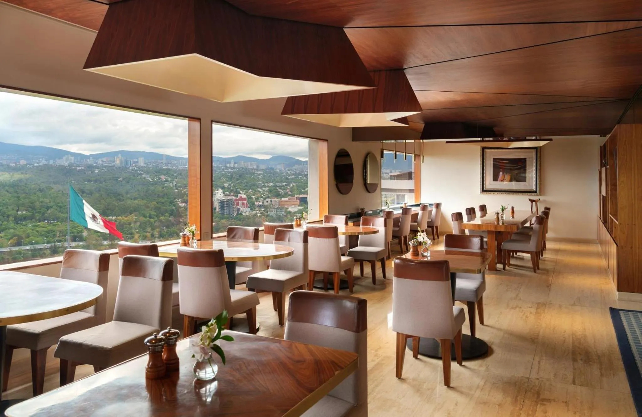 Photo of the whole room in Presidente InterContinental Mexico City by IHG