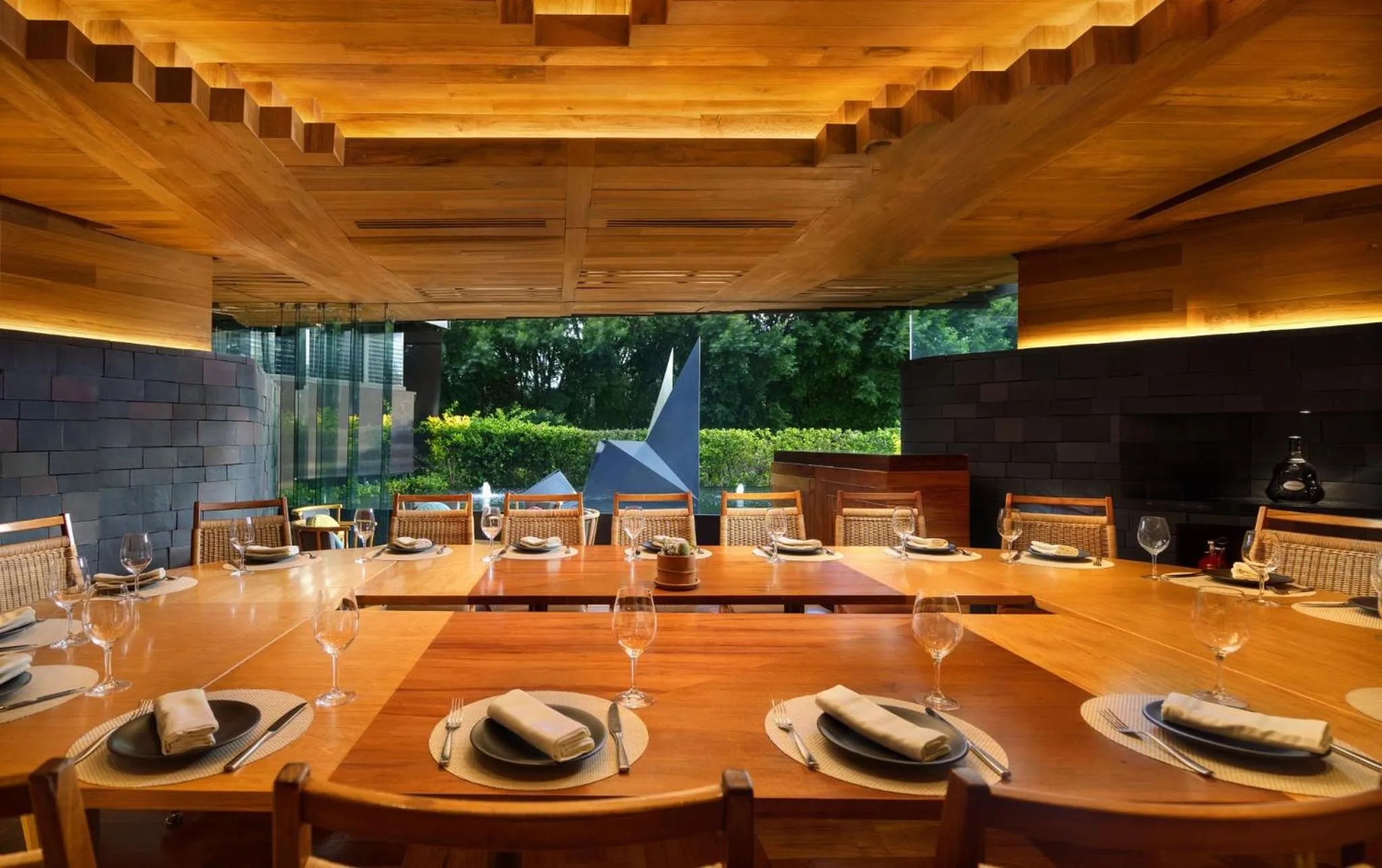 Restaurant/places to eat in Presidente InterContinental Mexico City by IHG