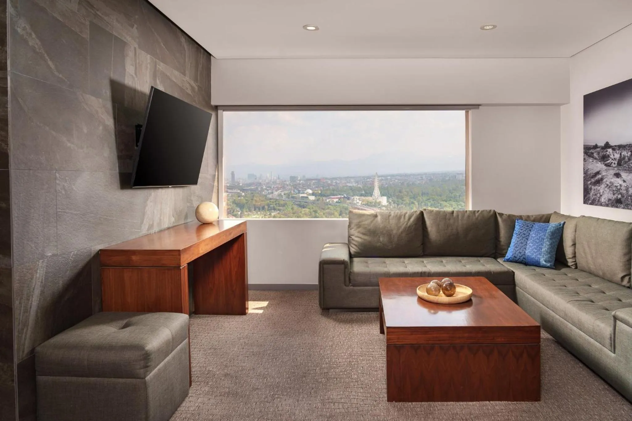 Photo of the whole room in Presidente InterContinental Mexico City by IHG