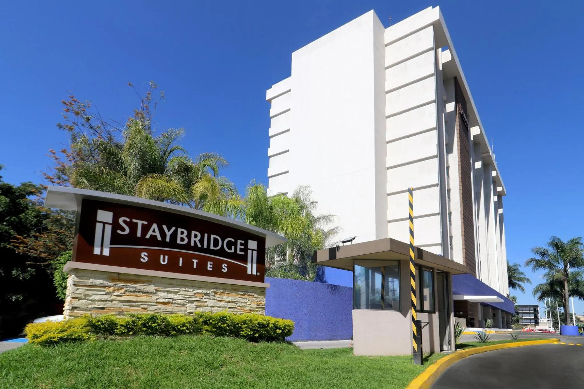 Property building in Staybridge Suites Guadalajara Expo by IHG
