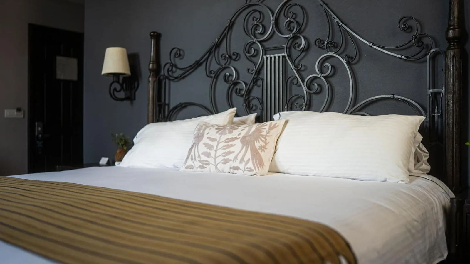 Bed in Zocalo Central & Rooftop Mexico City