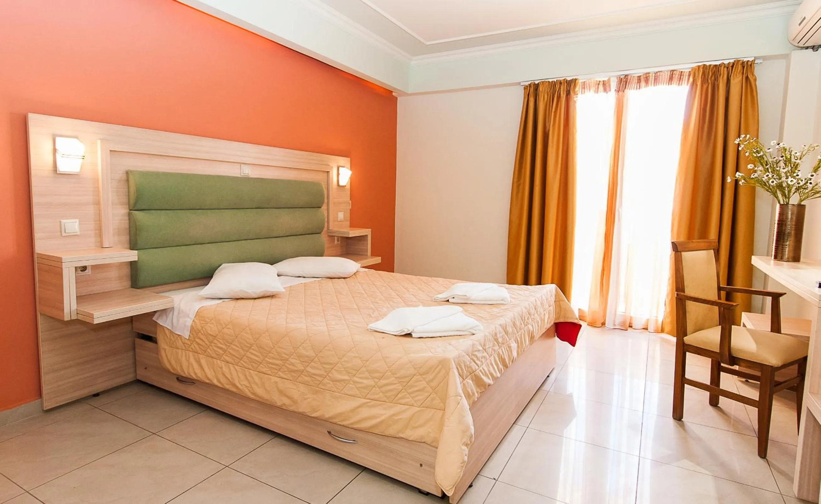 Bed in Zante Plaza Hotel & Apartments