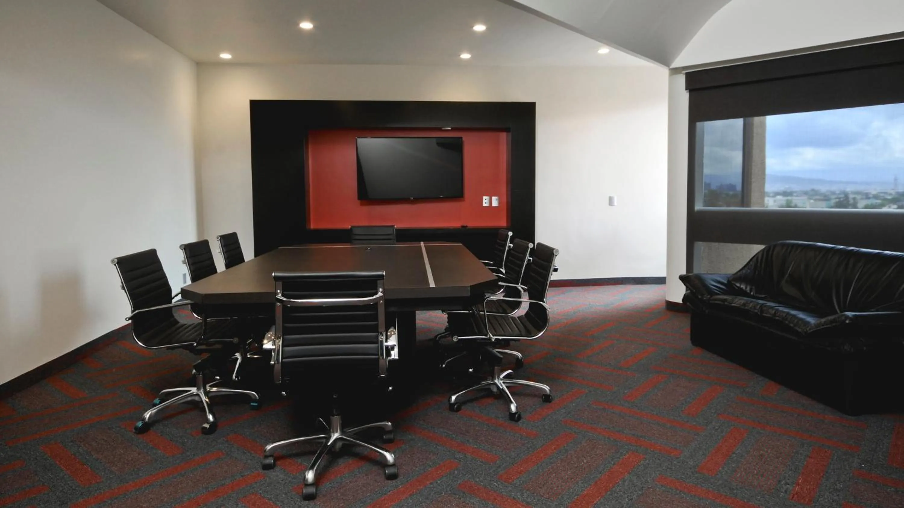 Photo of the whole room in Holiday Inn Mexico Dali Airport by IHG