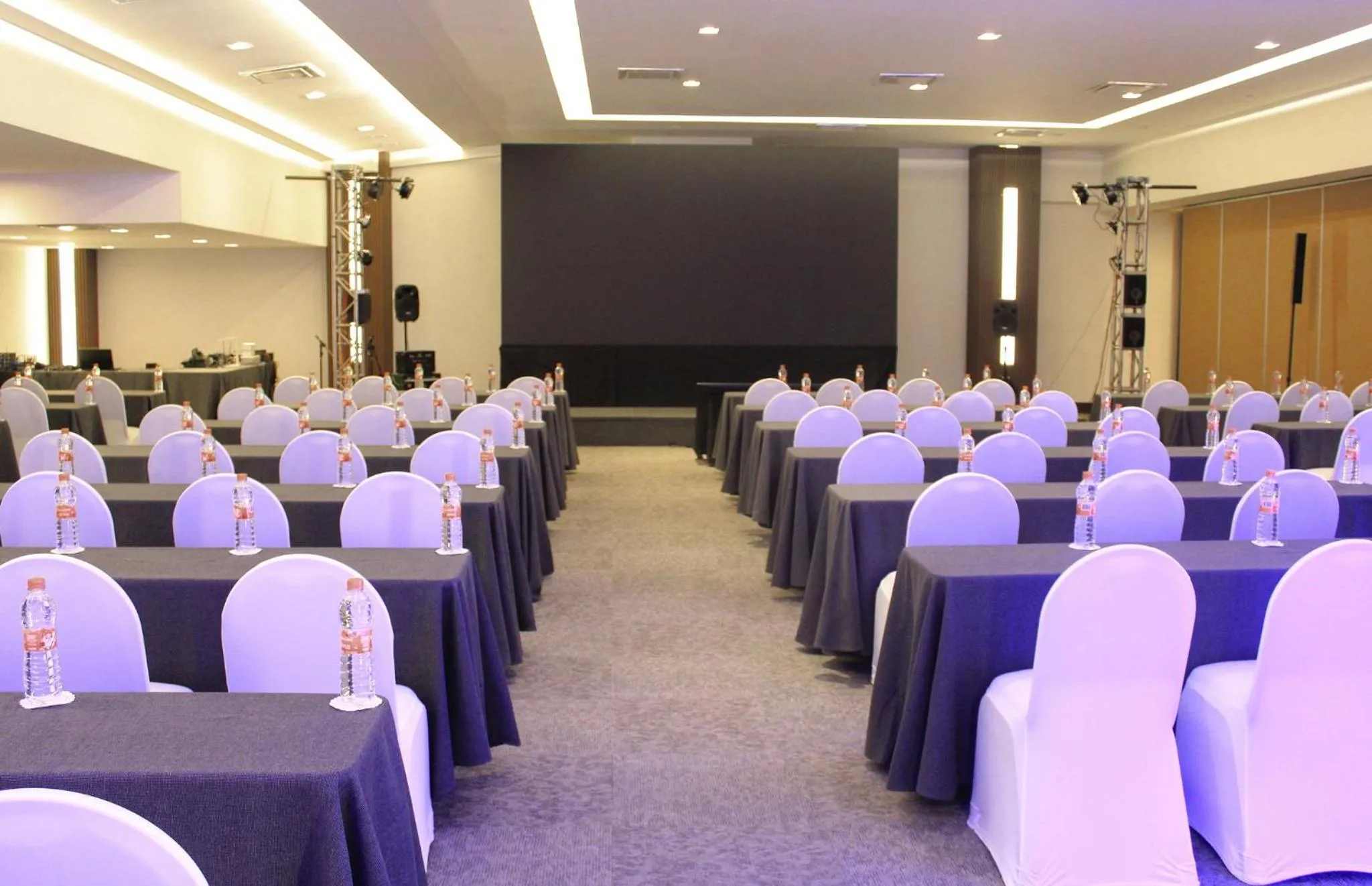 Meeting/conference room in Holiday Inn Mexico Dali Airport by IHG