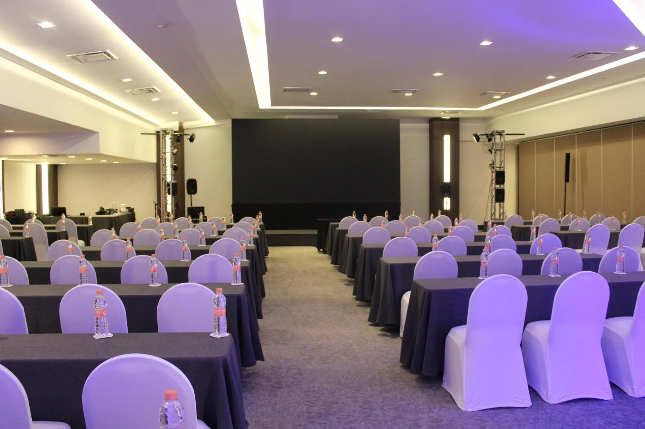 Meeting/conference room in Holiday Inn Mexico Dali Airport by IHG