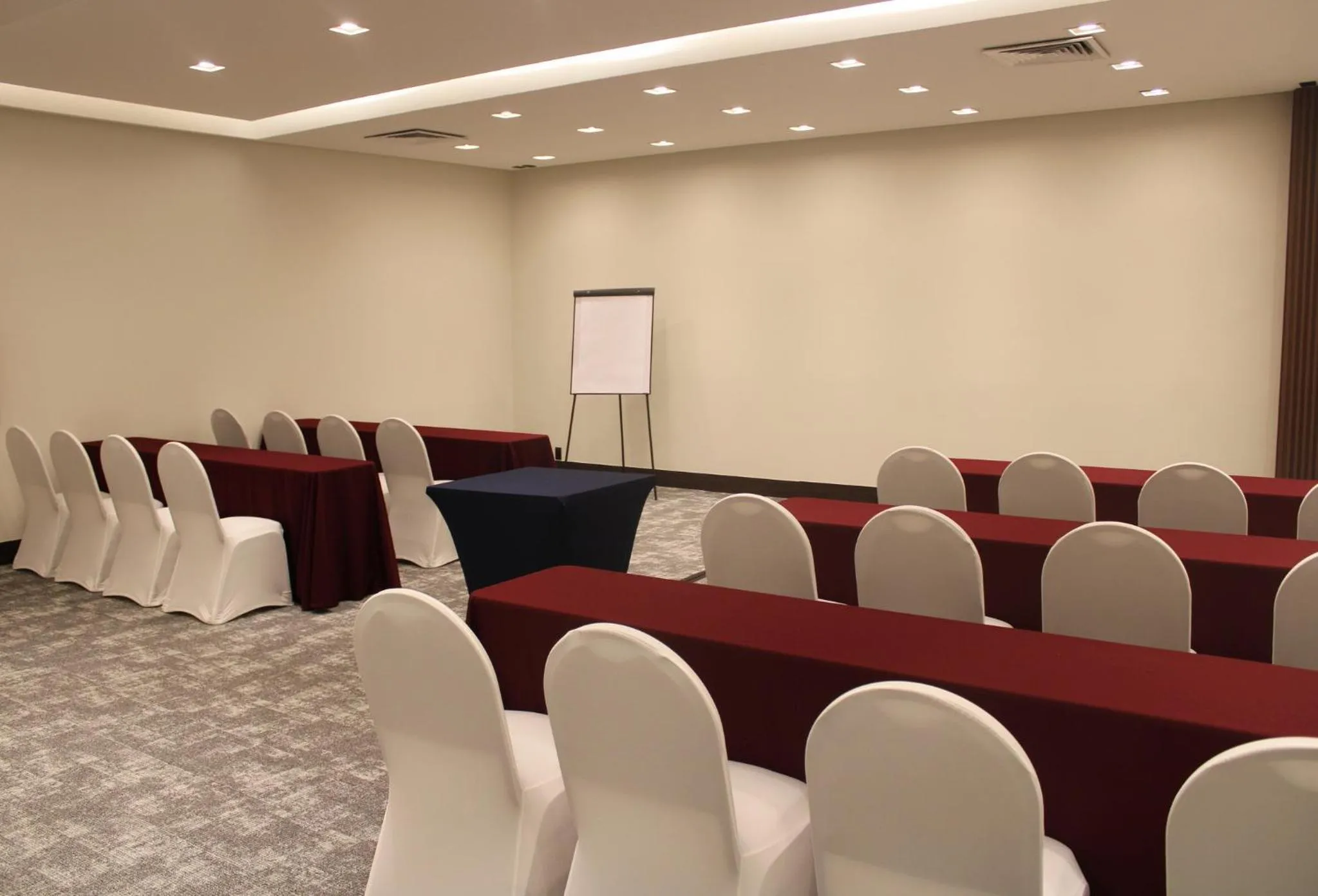 Meeting/conference room in Holiday Inn Mexico Dali Airport by IHG