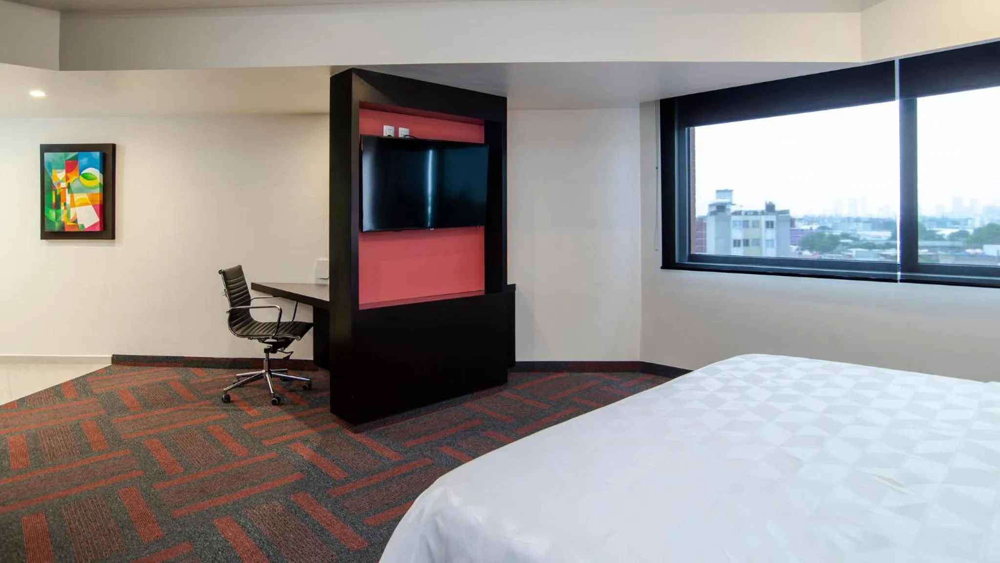 Photo of the whole room, Bed in Holiday Inn Mexico Dali Airport by IHG