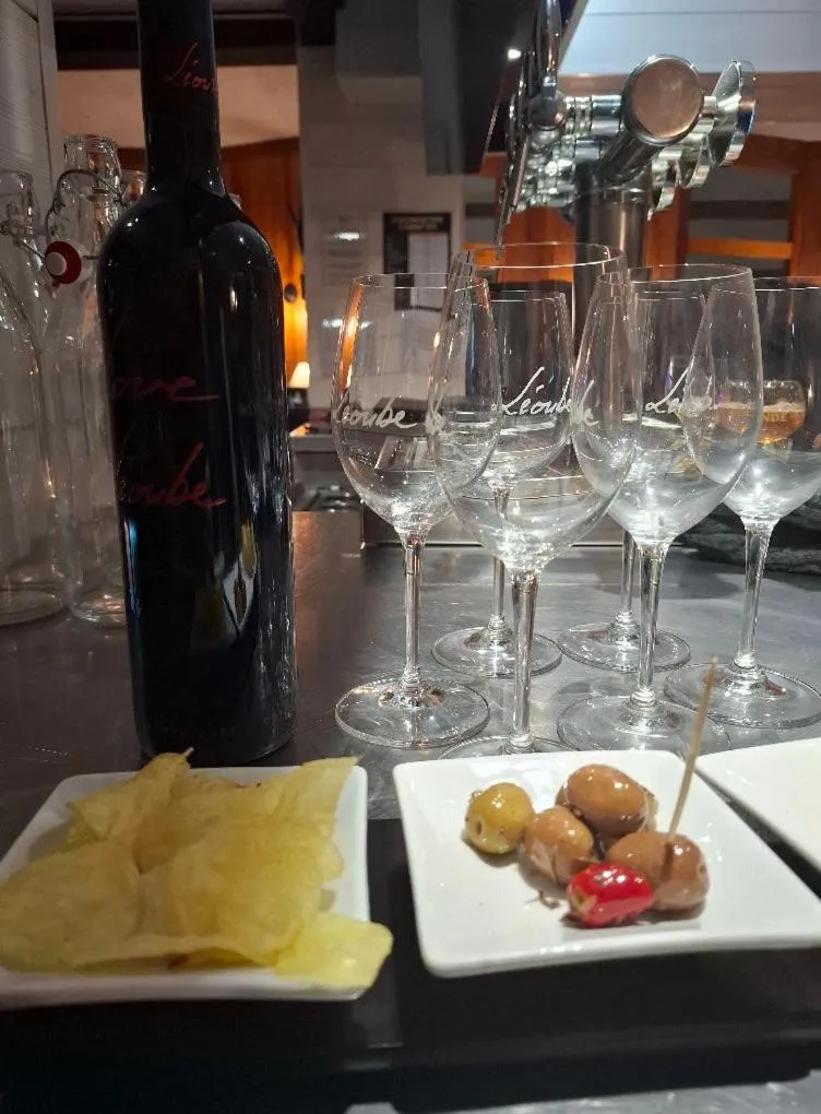 Lounge or bar in Hotel Valérie