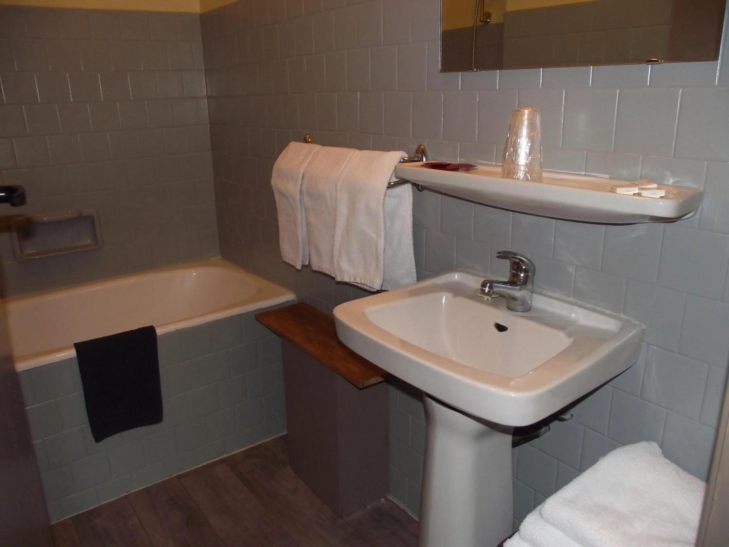 Bathroom in Hotel Valérie