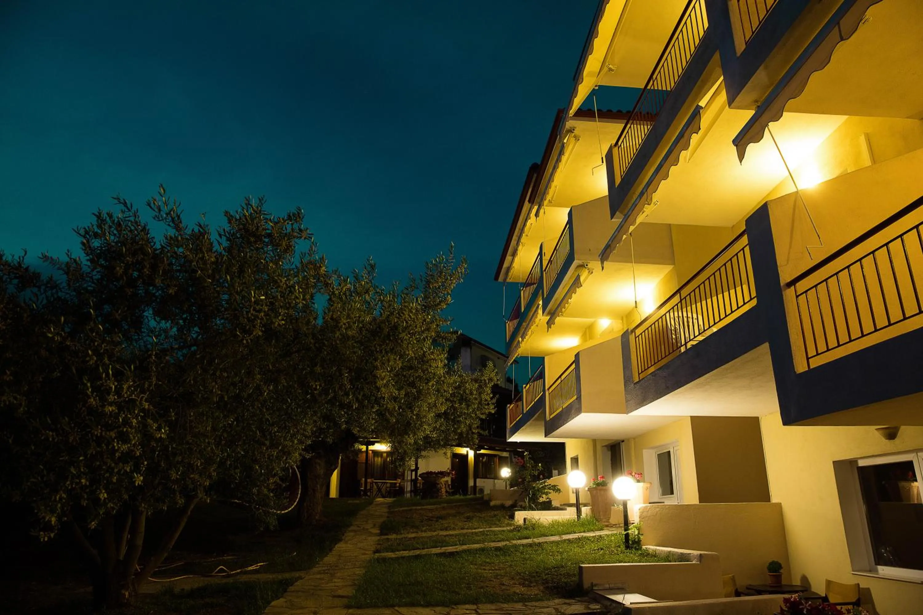 Property building in Maistrali Beach Studios