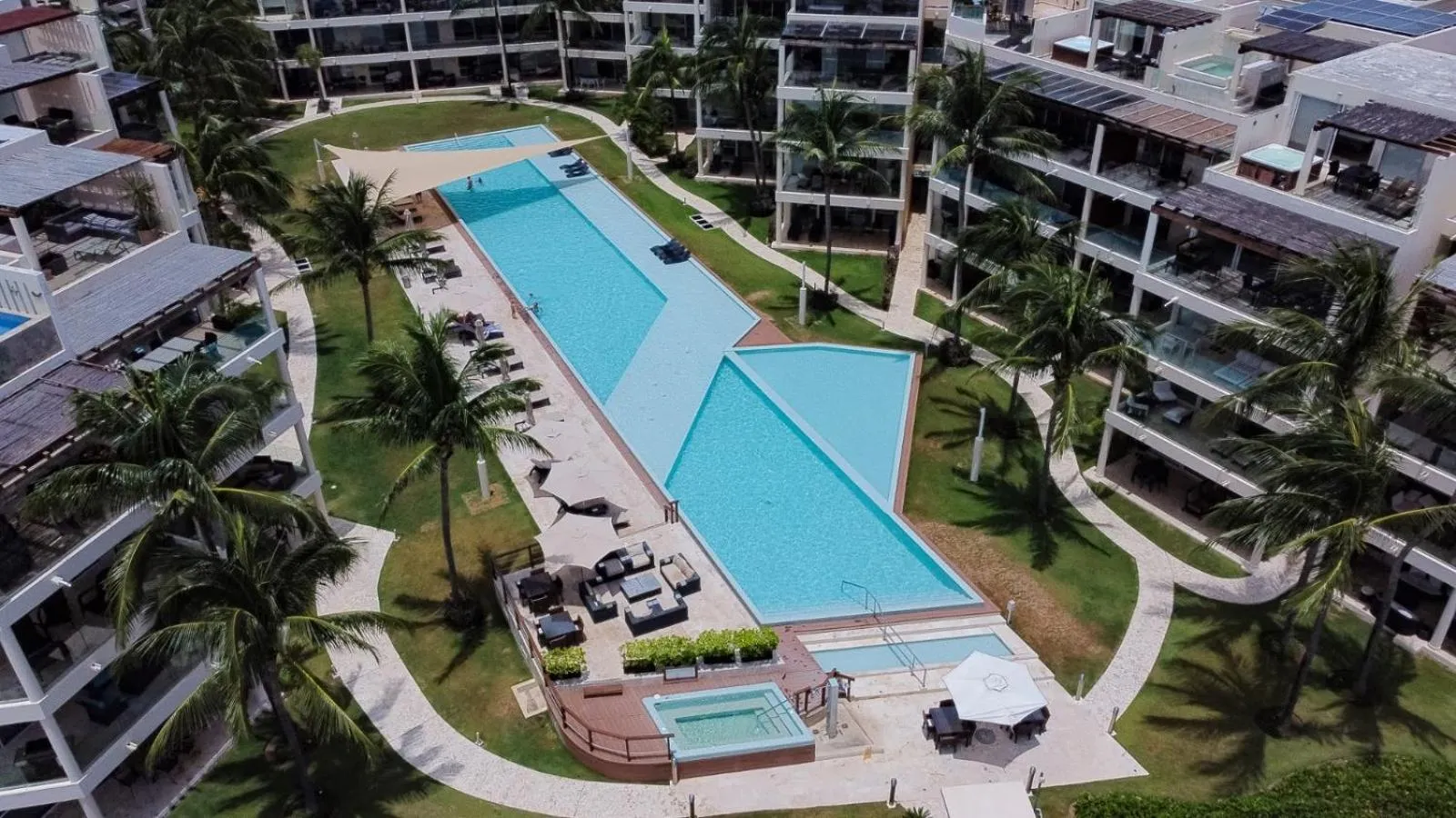 Bird's eye view in The Elements Oceanfront & Beachside Condo Hotel