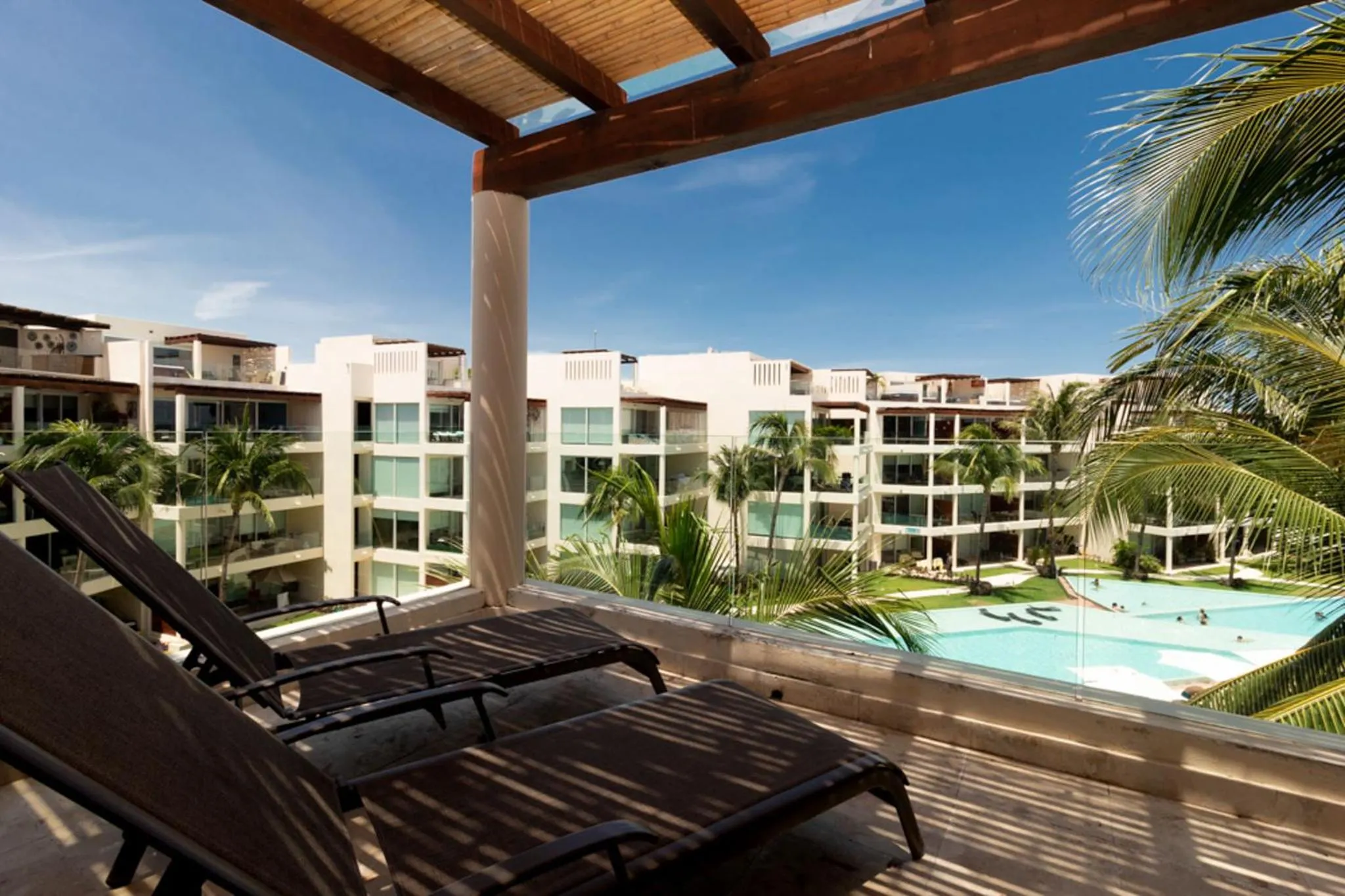 Balcony/Terrace in The Elements Oceanfront & Beachside Condo Hotel