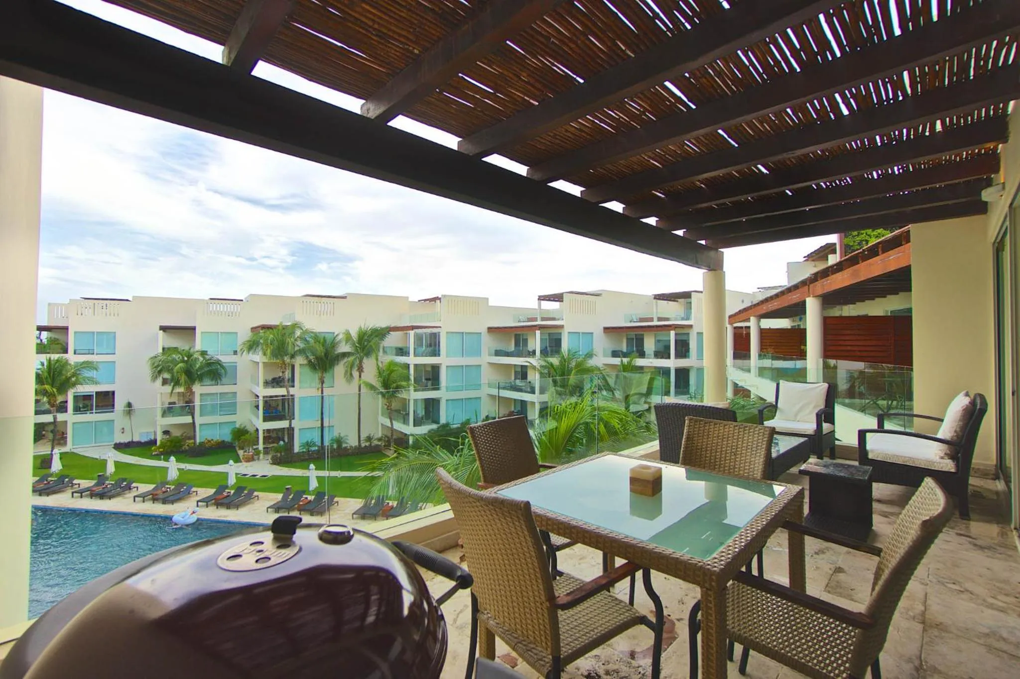 Balcony/Terrace in The Elements Oceanfront & Beachside Condo Hotel