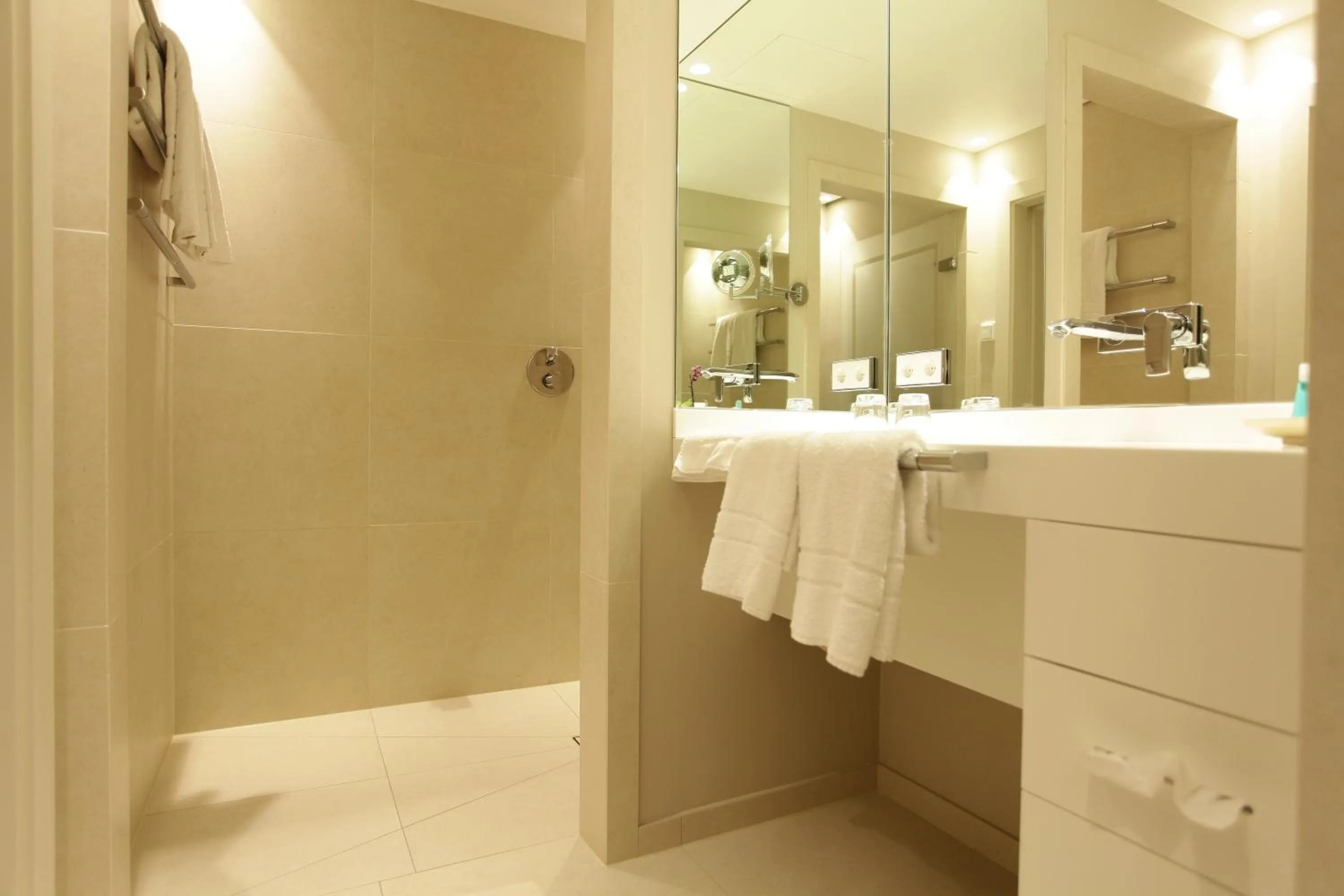 Bathroom in Hotel Aurelia
