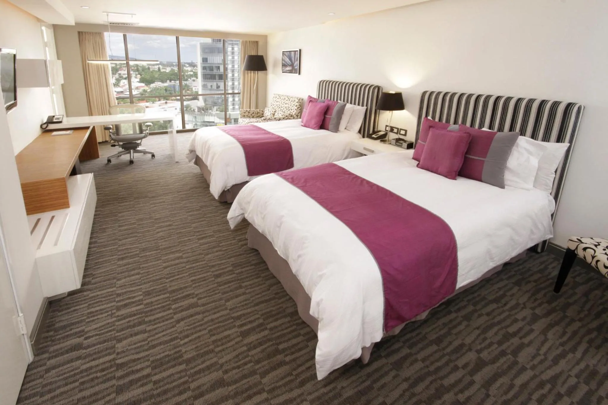 Photo of the whole room, Bed in Presidente InterContinental Guadalajara by IHG