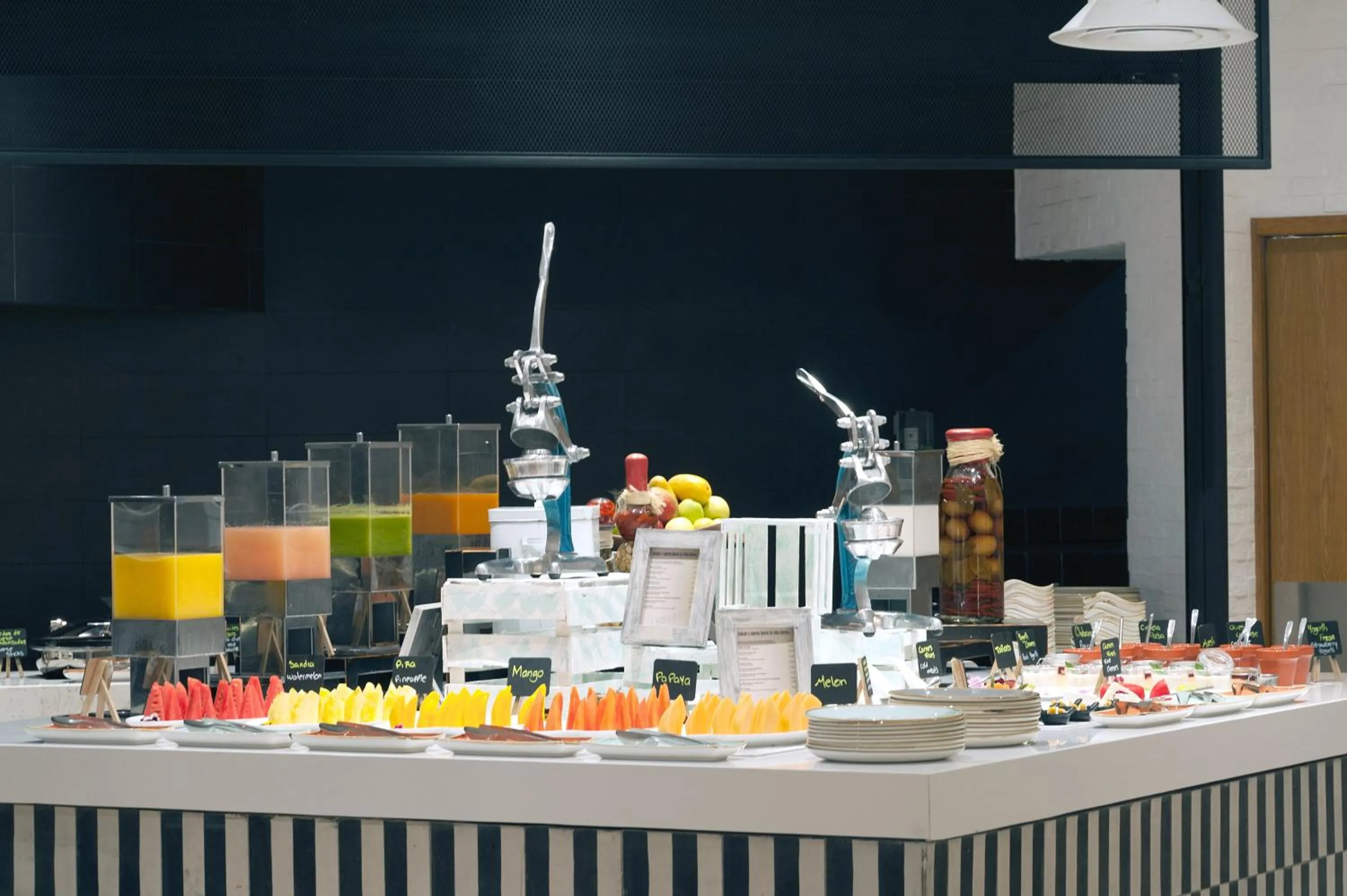 Buffet breakfast in Presidente InterContinental Guadalajara by IHG