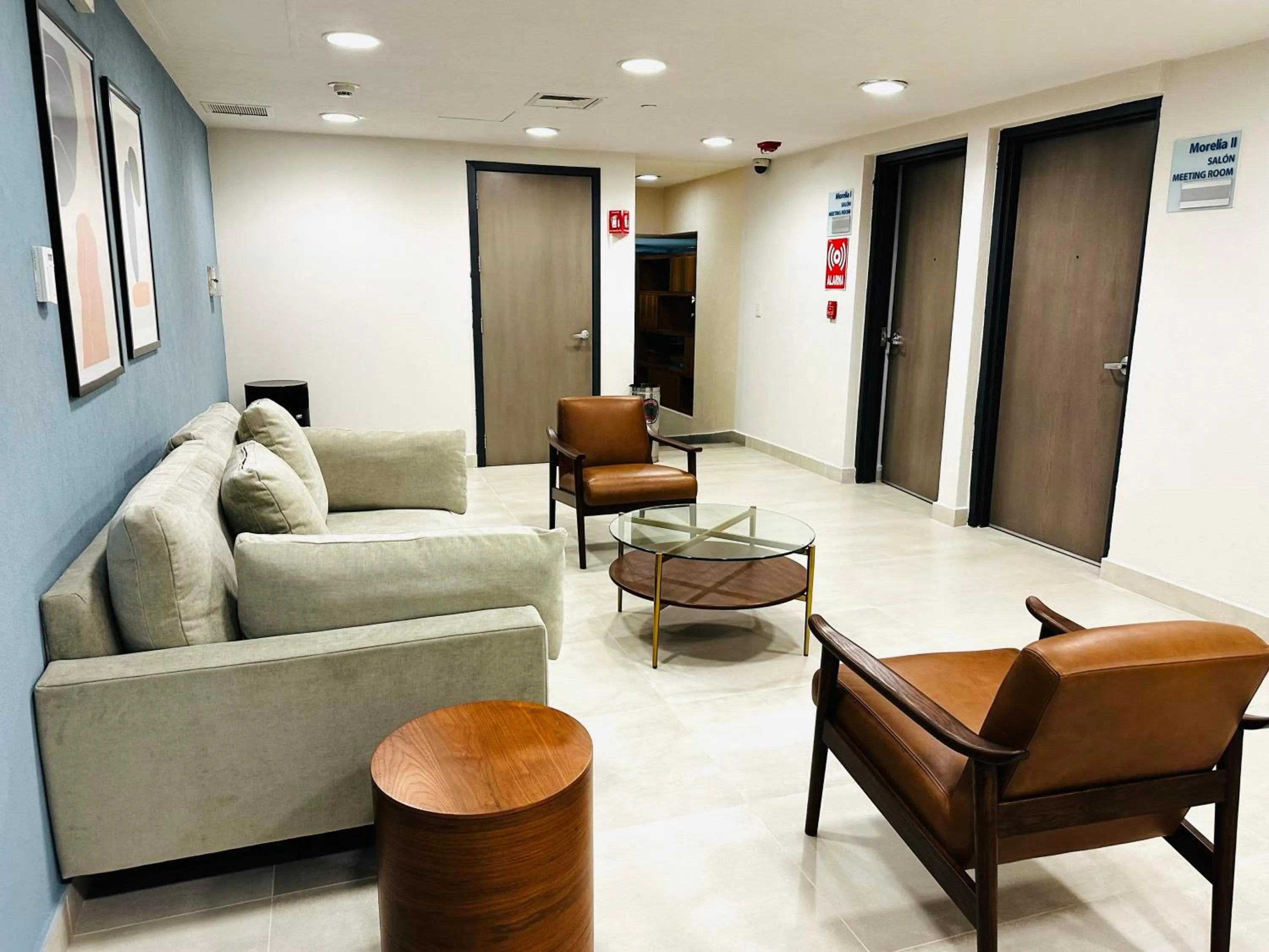 Meeting/conference room in Holiday Inn Express Guadalajara Expo by IHG