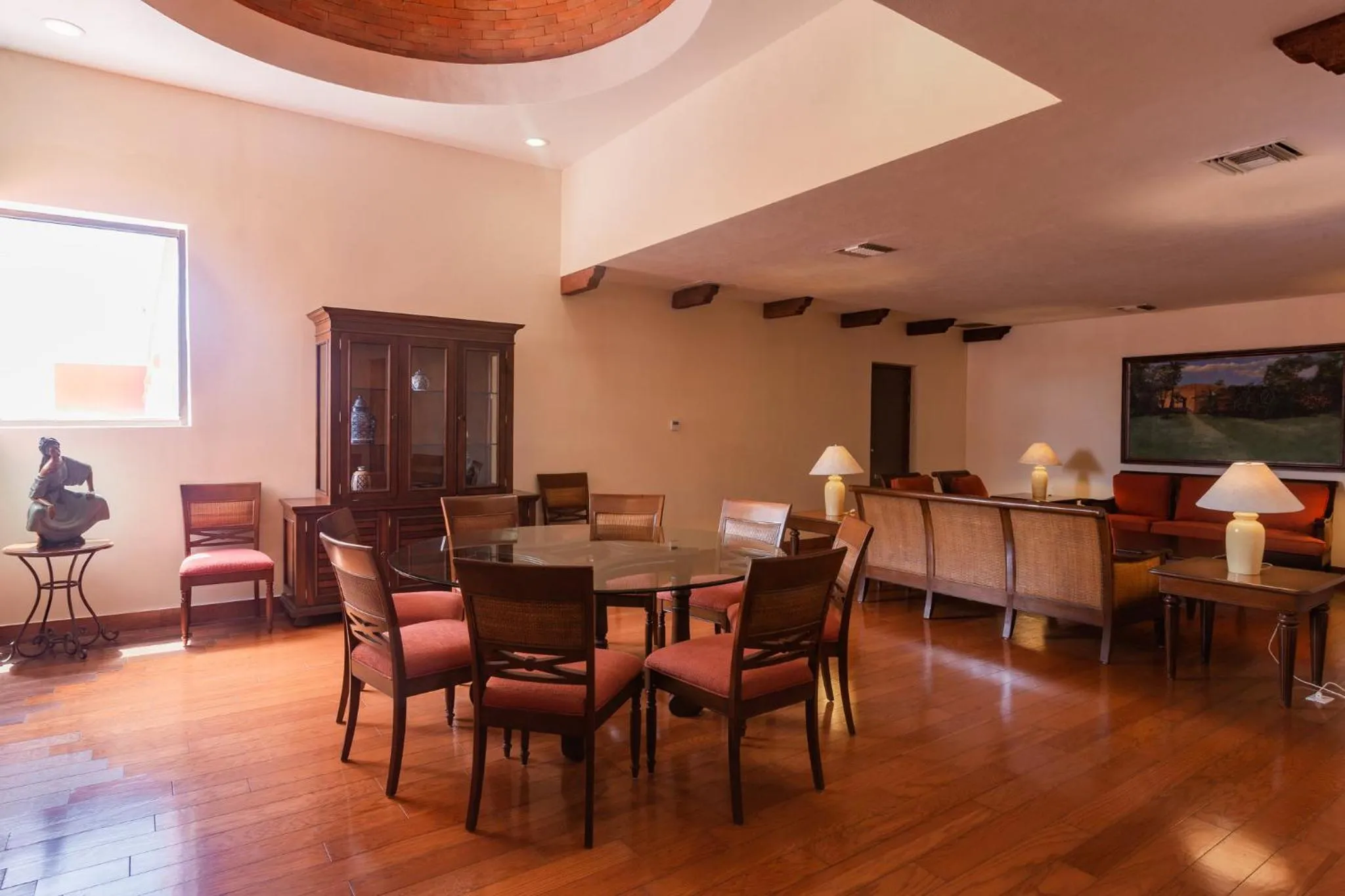 Photo of the whole room in Holiday Inn Merida by IHG