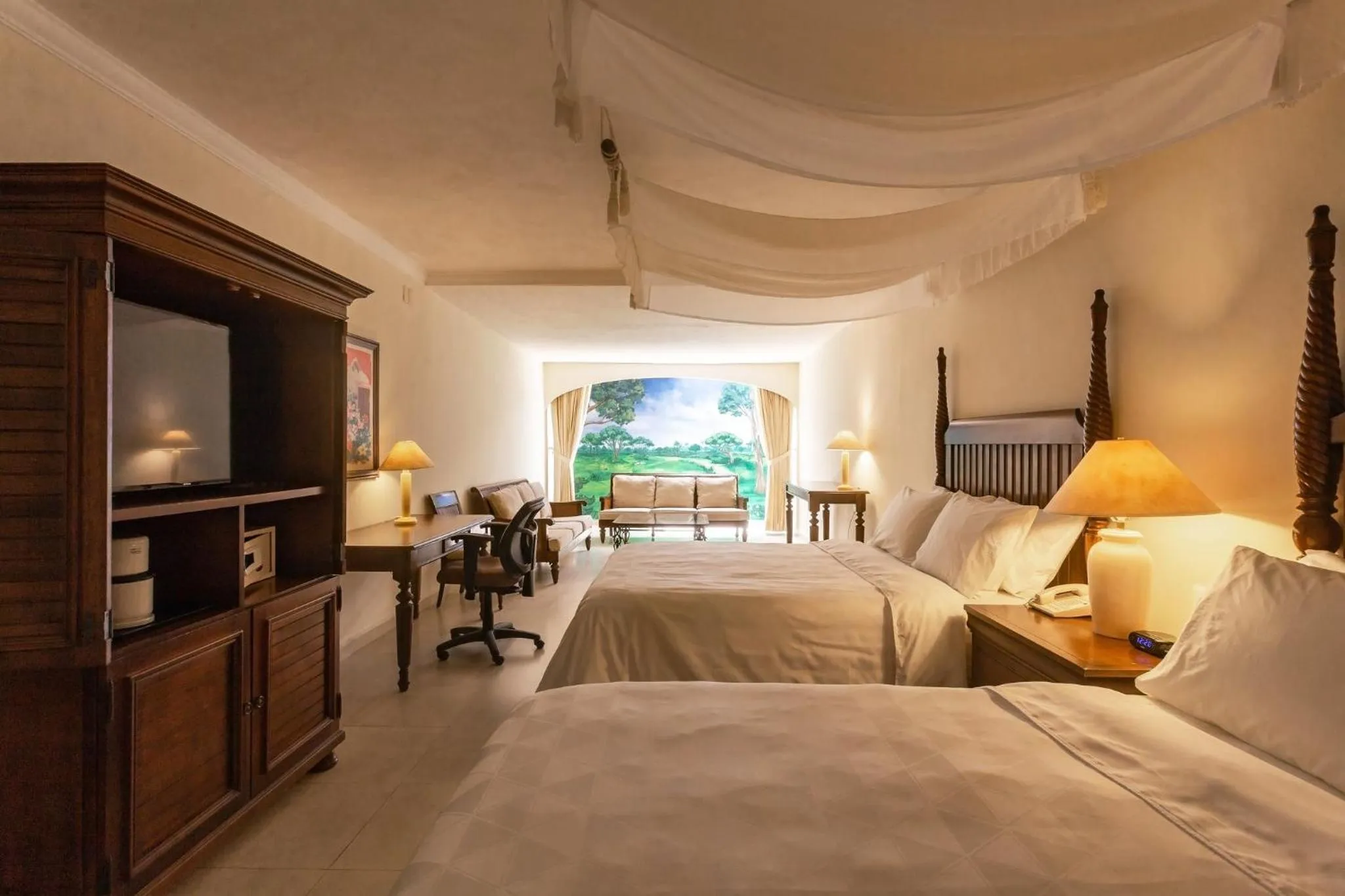 Bedroom, Bed in Holiday Inn Merida by IHG