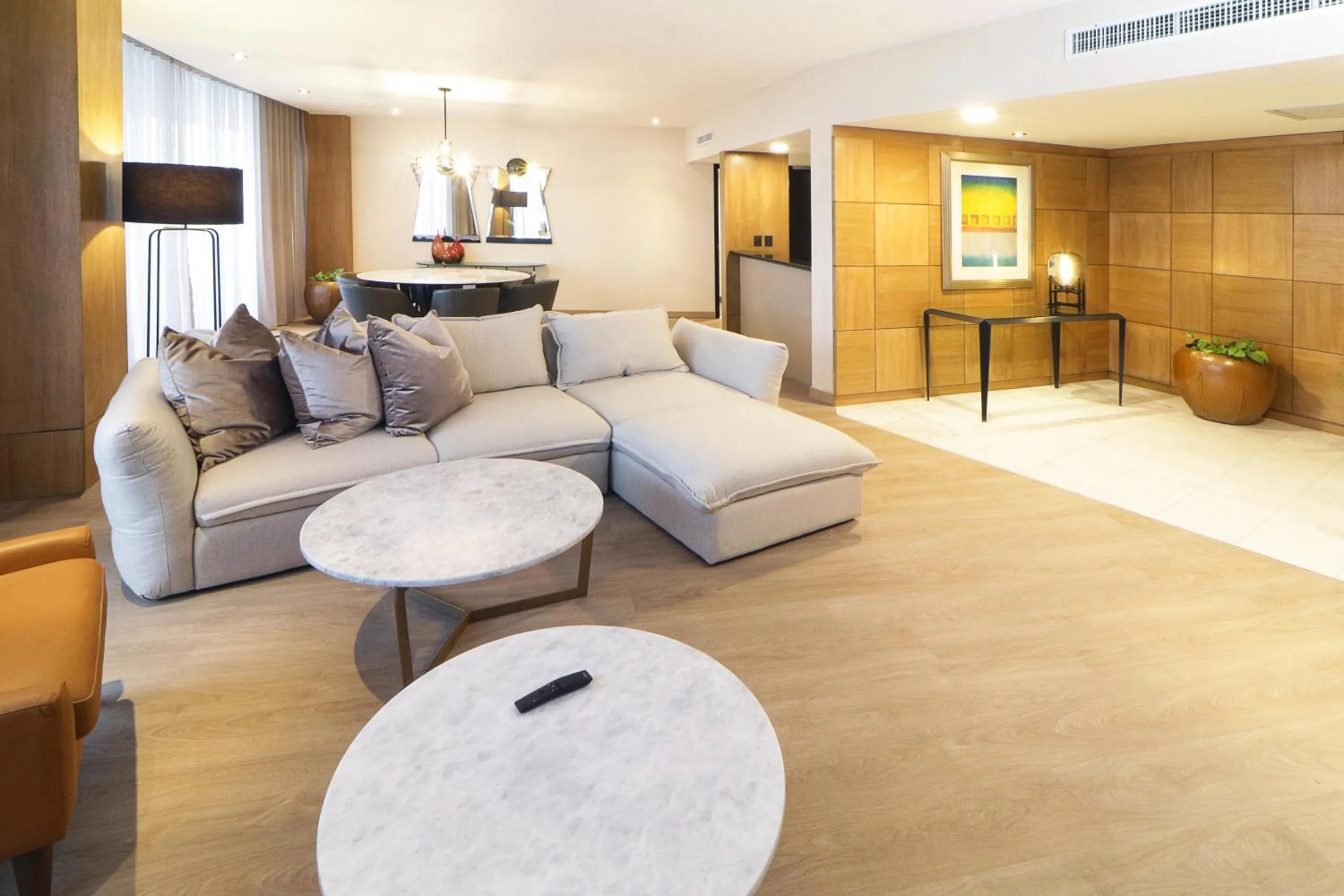 Photo of the whole room in Holiday Inn Monterrey-Parque Fundidora by IHG