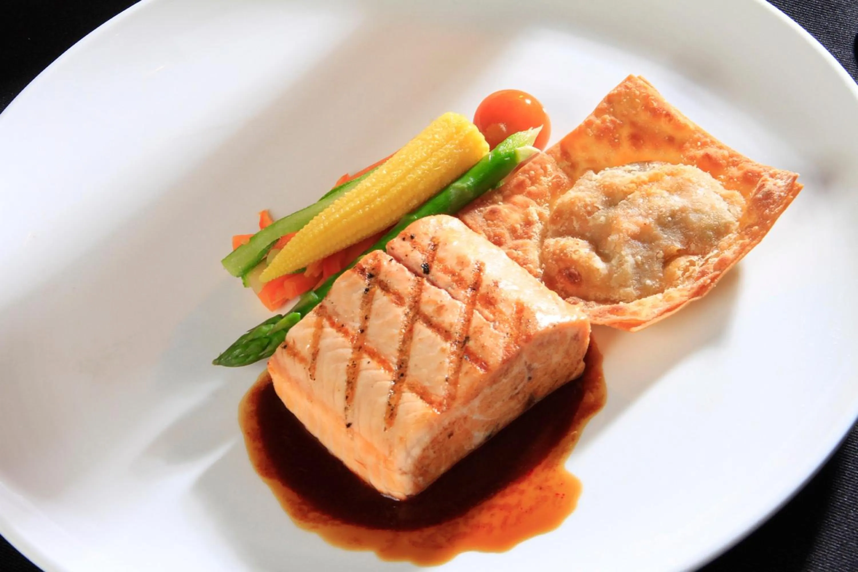 Restaurant/places to eat in Holiday Inn Monterrey-Parque Fundidora by IHG