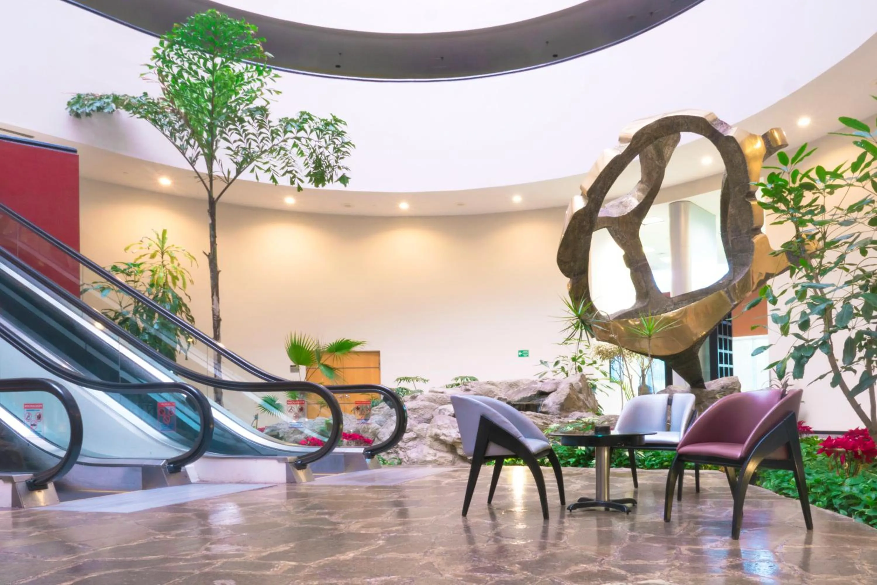 Property building in Holiday Inn Monterrey-Parque Fundidora by IHG