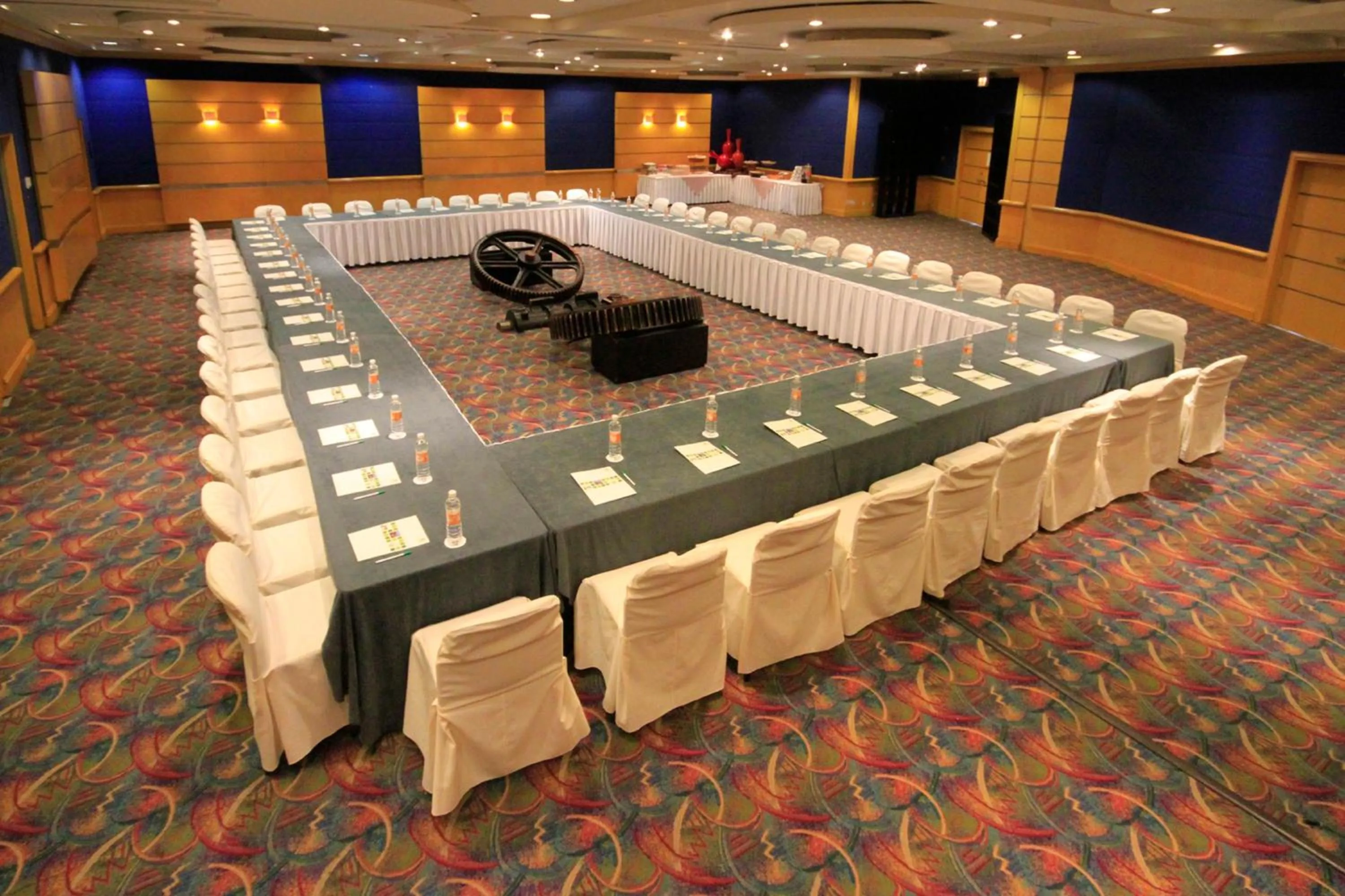 Meeting/conference room in Holiday Inn Monterrey-Parque Fundidora by IHG