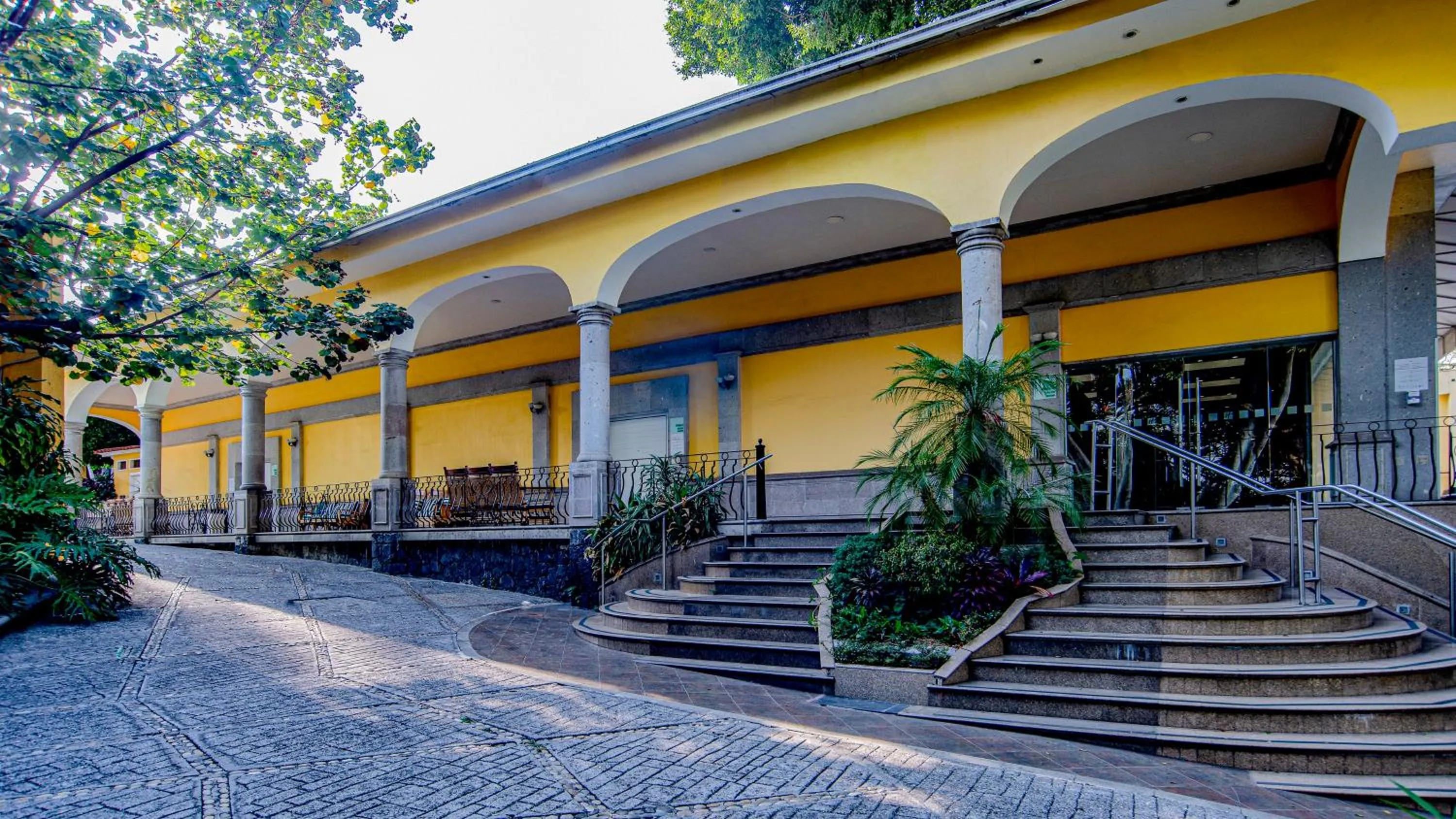 Lobby or reception in Holiday Inn Cuernavaca by IHG