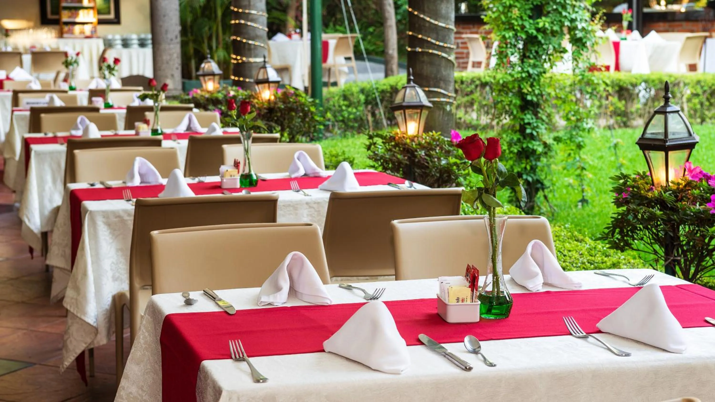 Restaurant/places to eat in Holiday Inn Cuernavaca by IHG