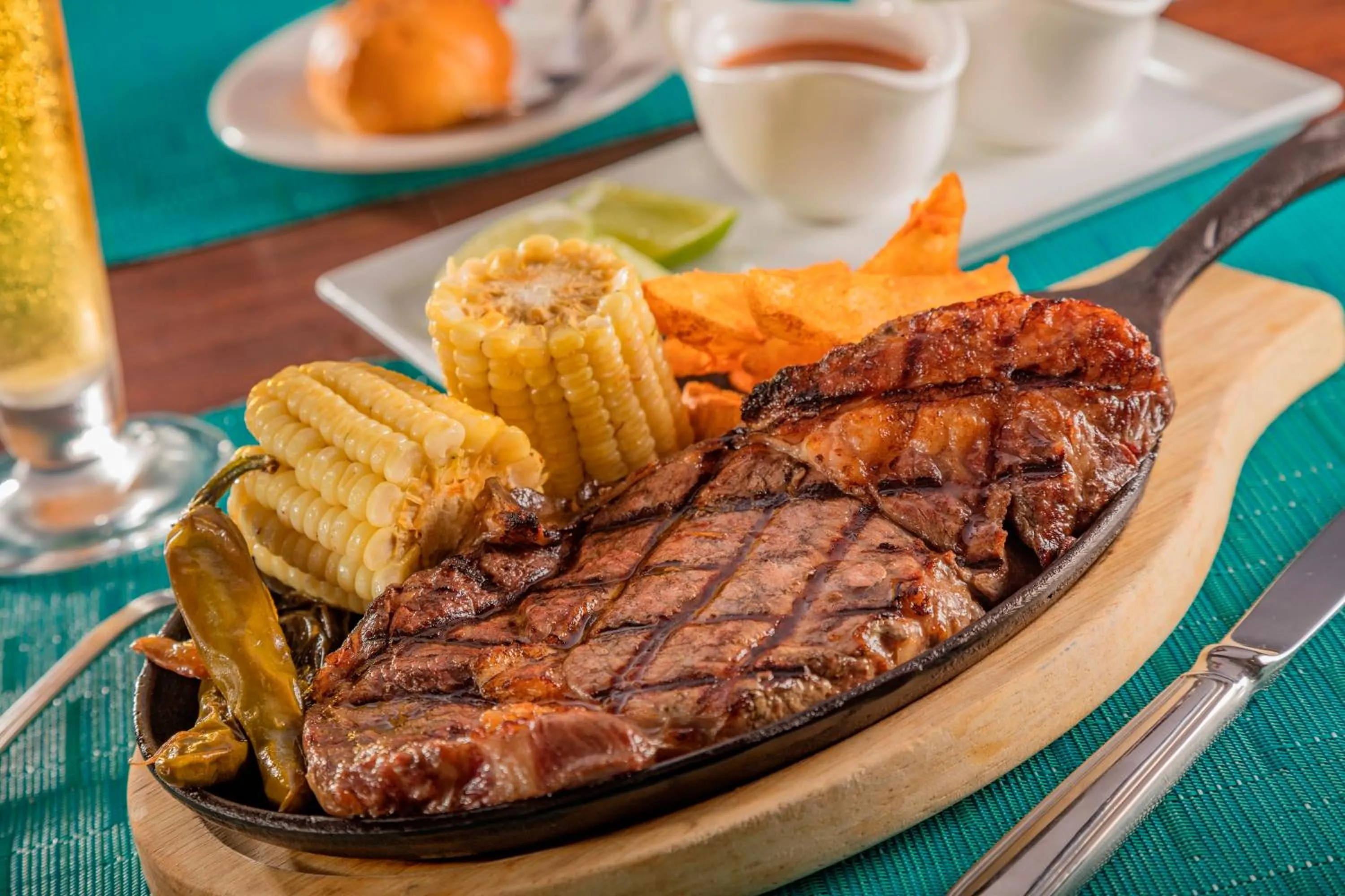 Restaurant/places to eat in Presidente InterContinental Puebla by IHG