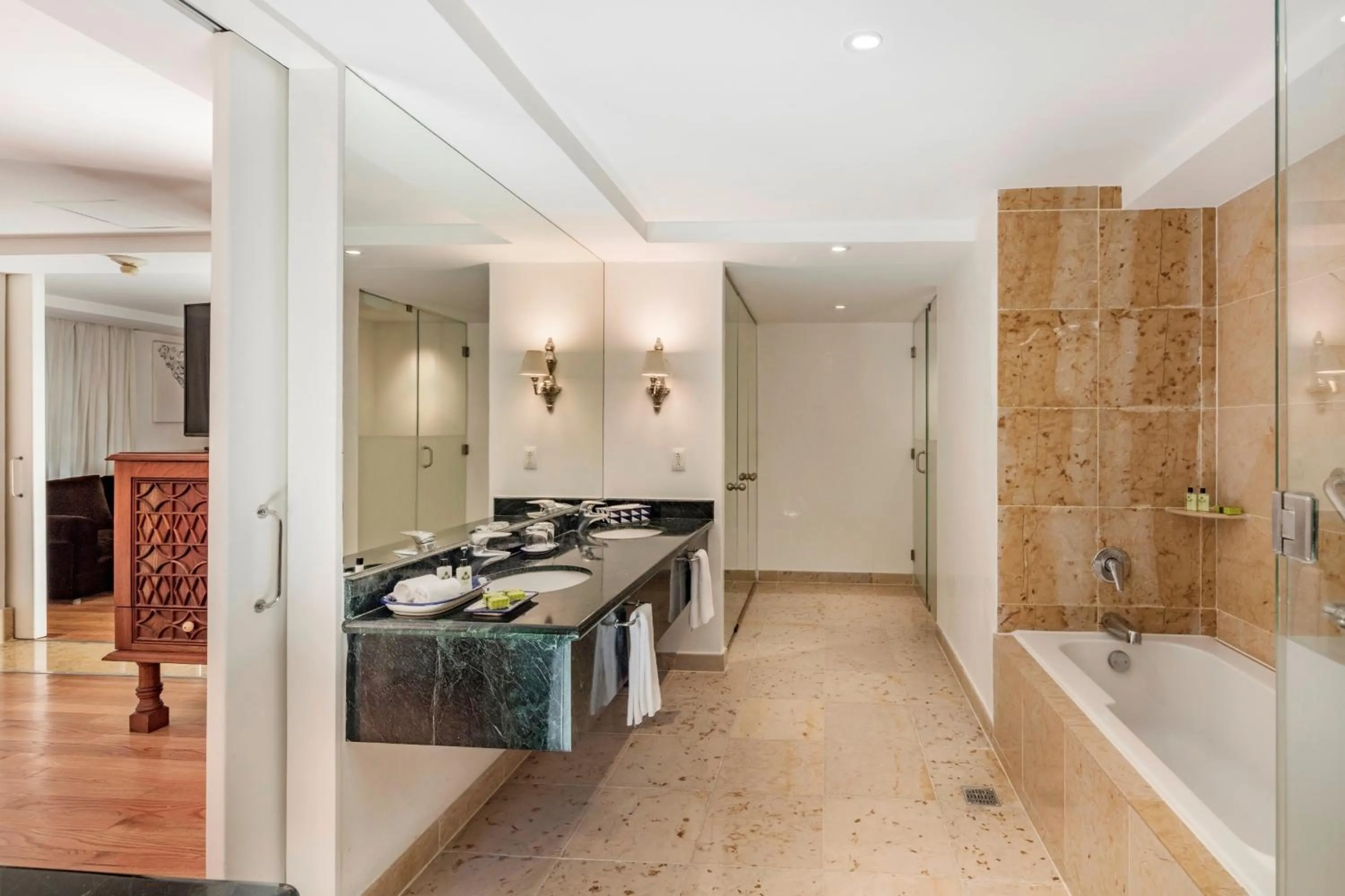 Bathroom in Presidente InterContinental Puebla by IHG