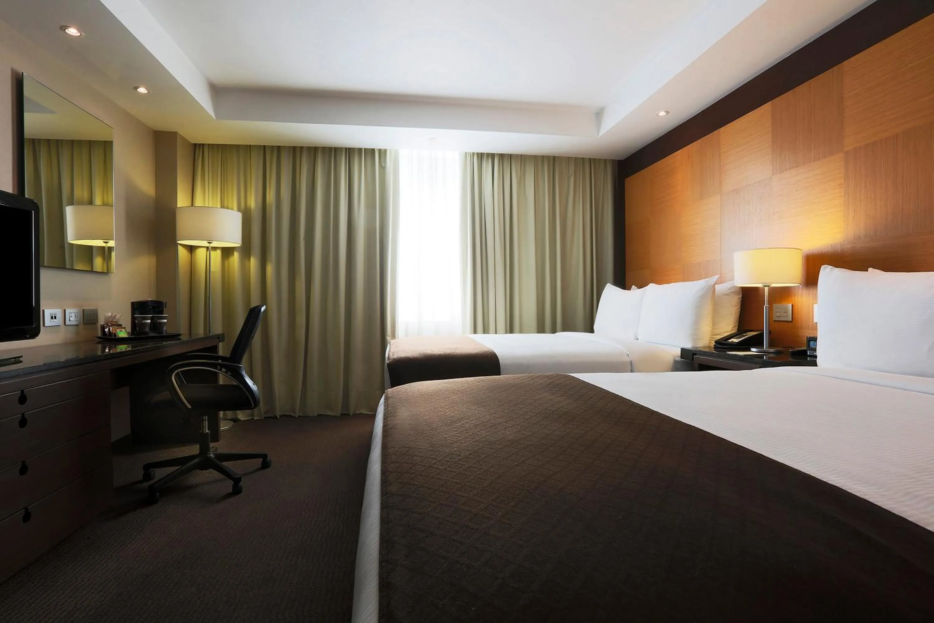 Bed in Krystal Urban Aeropuerto Ciudad de Mexico