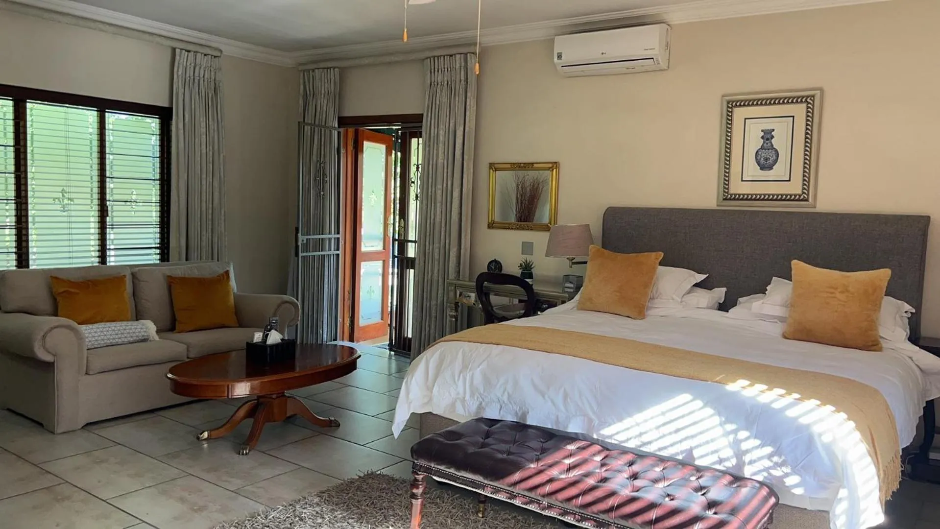 Bedroom, Bed in Bellgrove Guest House Sandton