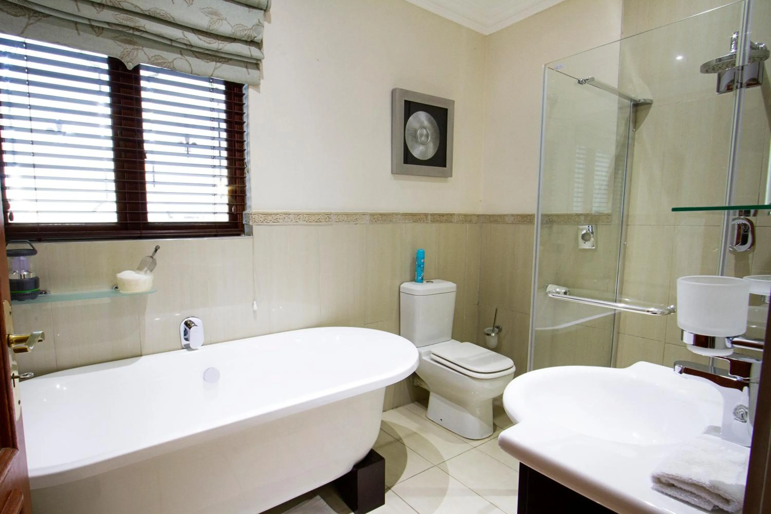 Bathroom in Bellgrove Guest House Sandton