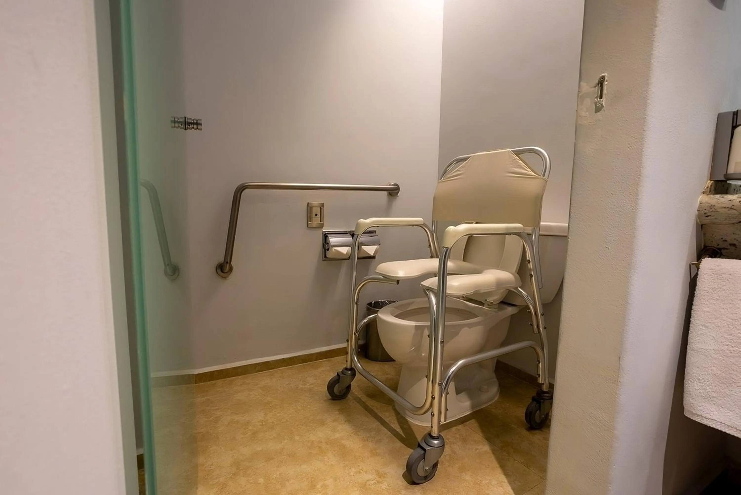 Photo of the whole room in Holiday Inn Puebla Finsa by IHG