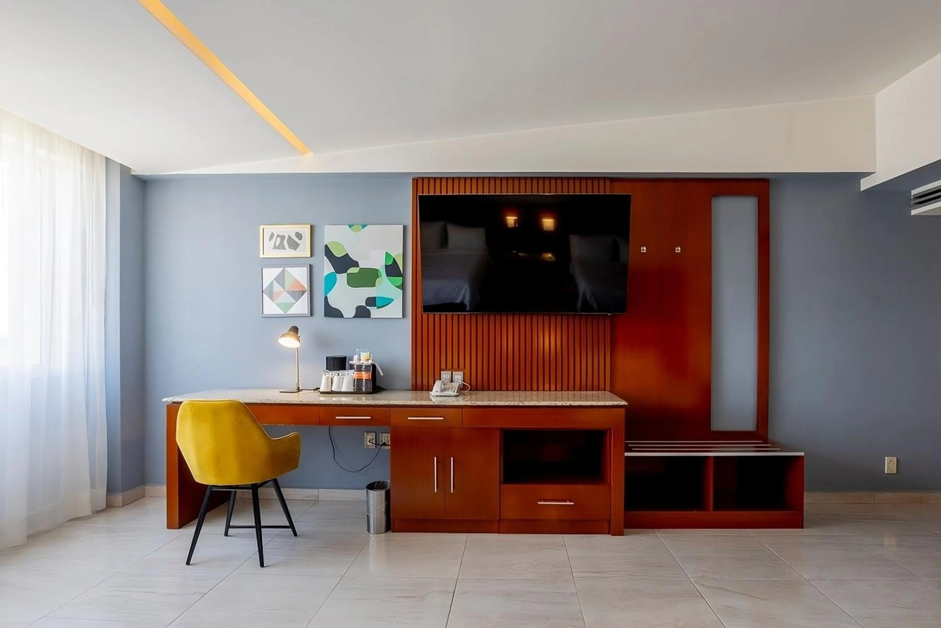 Photo of the whole room in Holiday Inn Puebla Finsa by IHG