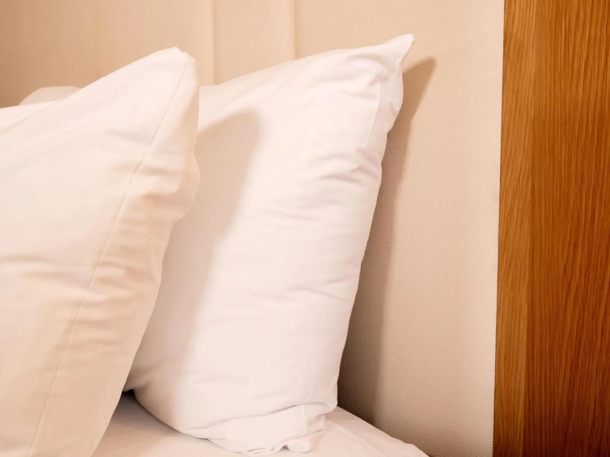 Photo of the whole room, Bed in Crowne Plaza Hotel Monterrey by IHG