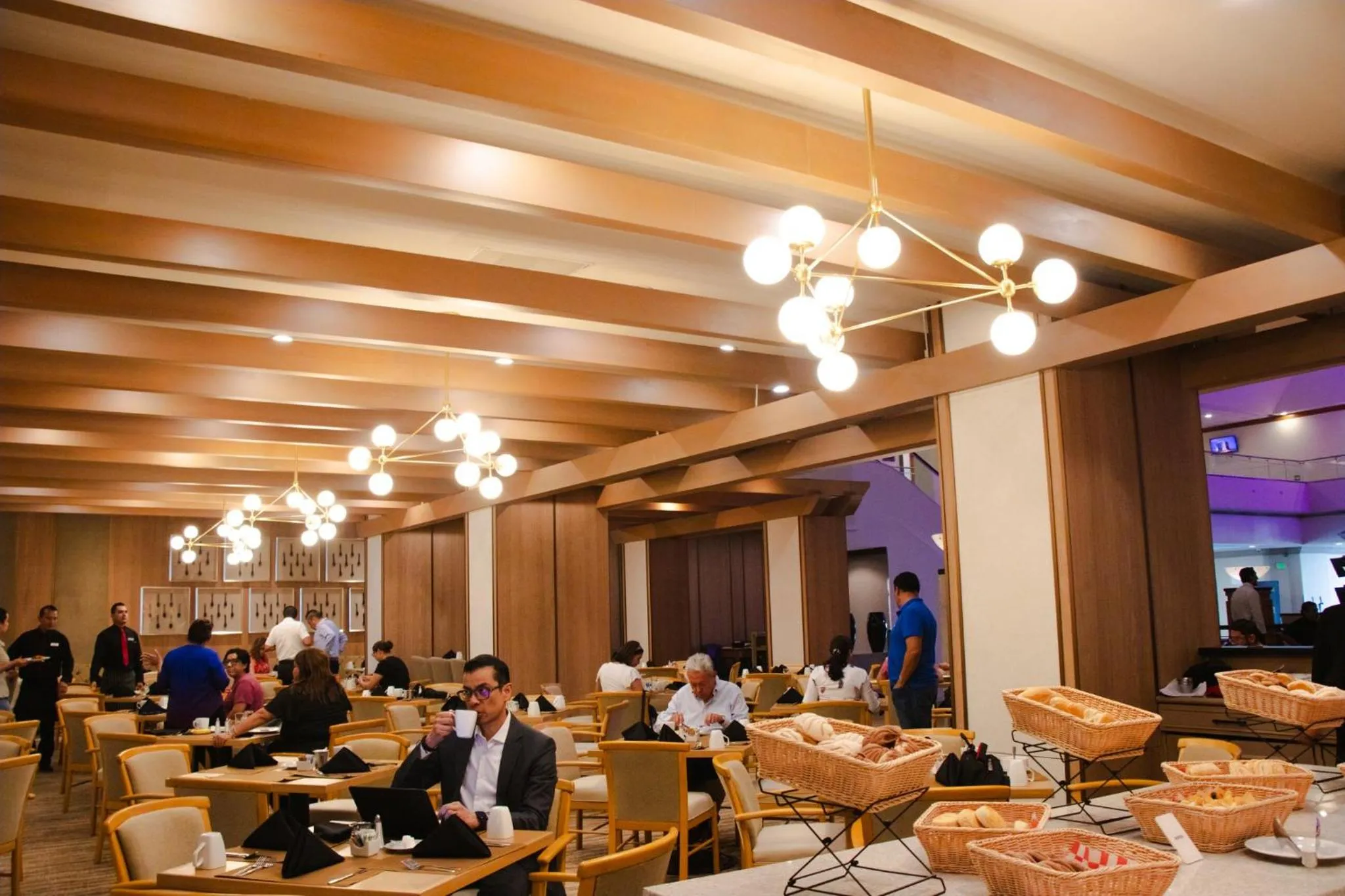 Restaurant/places to eat in Crowne Plaza Hotel Monterrey by IHG