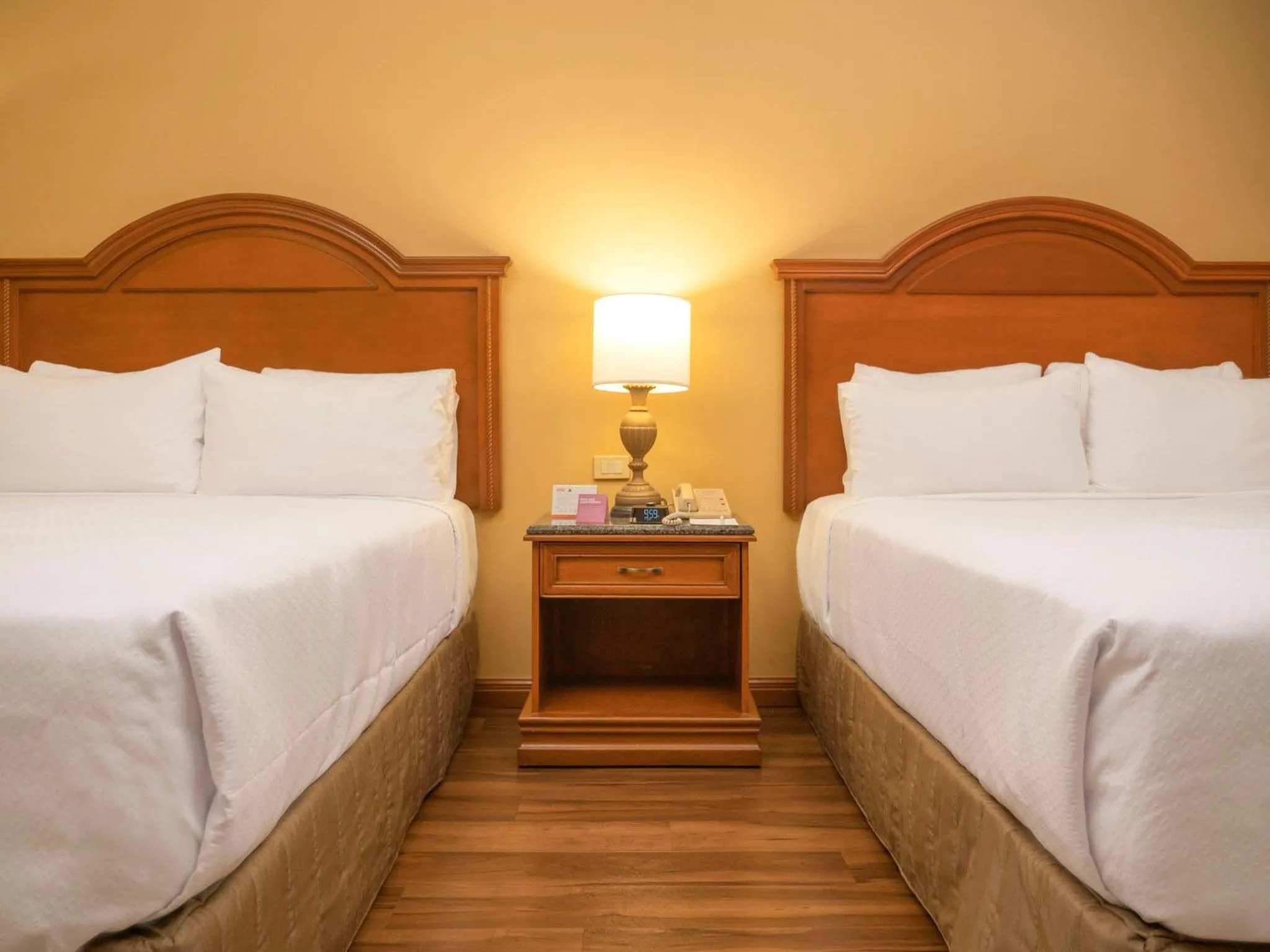 Photo of the whole room, Bed in Crowne Plaza Hotel Monterrey by IHG