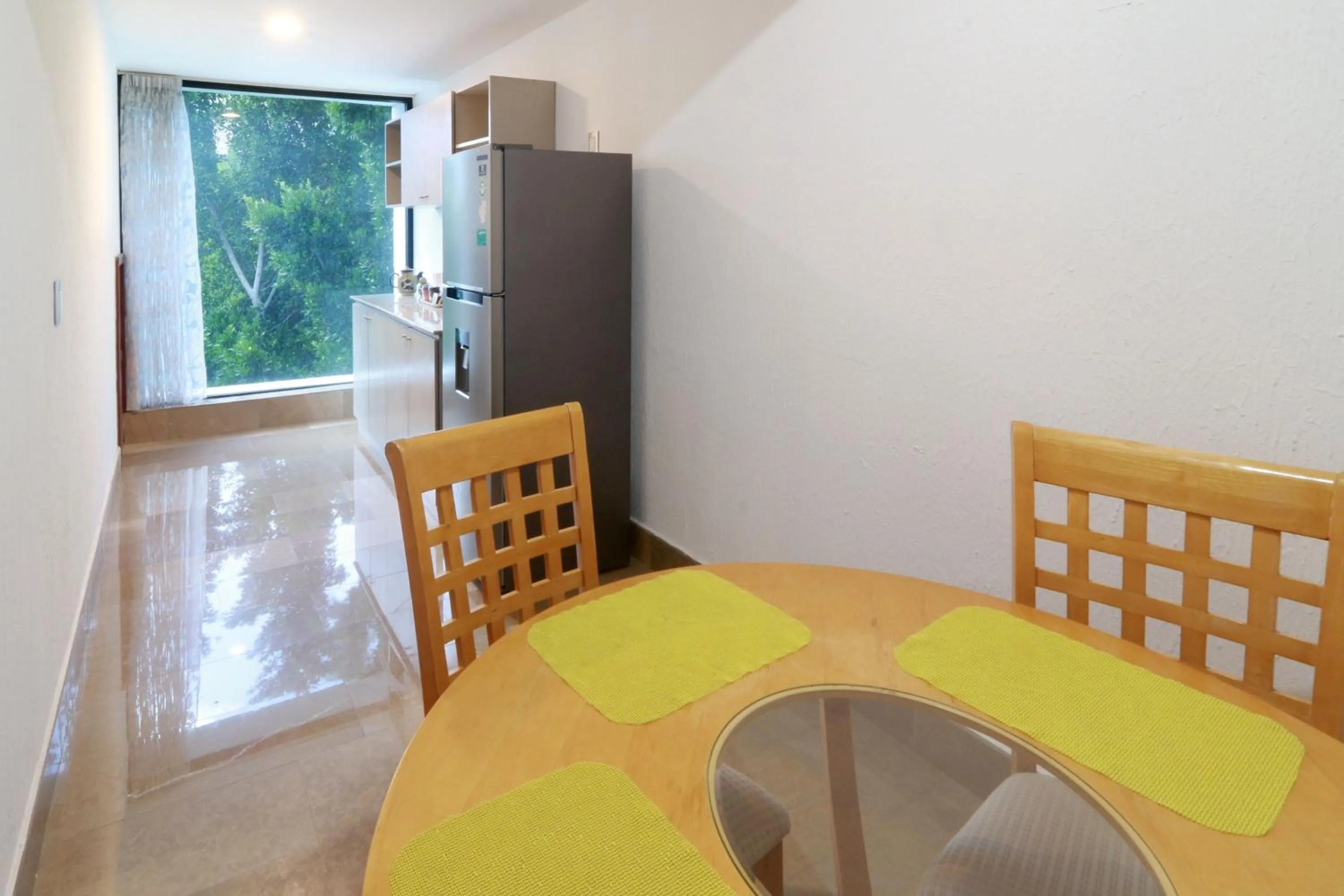 Kitchen or kitchenette in Holiday Inn Queretaro Zona Diamante by IHG