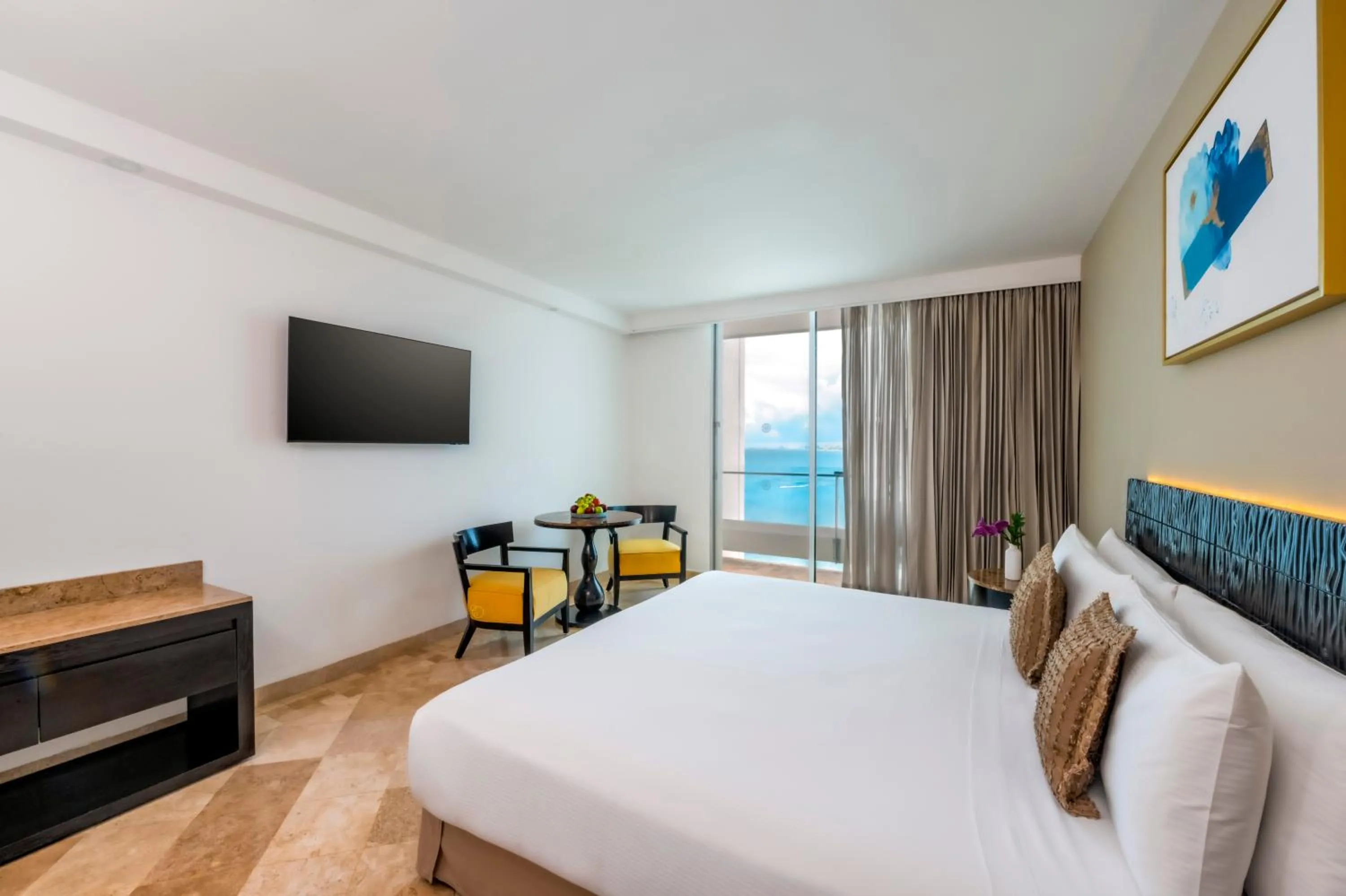 Bed in Krystal Grand Cancun All Inclusive