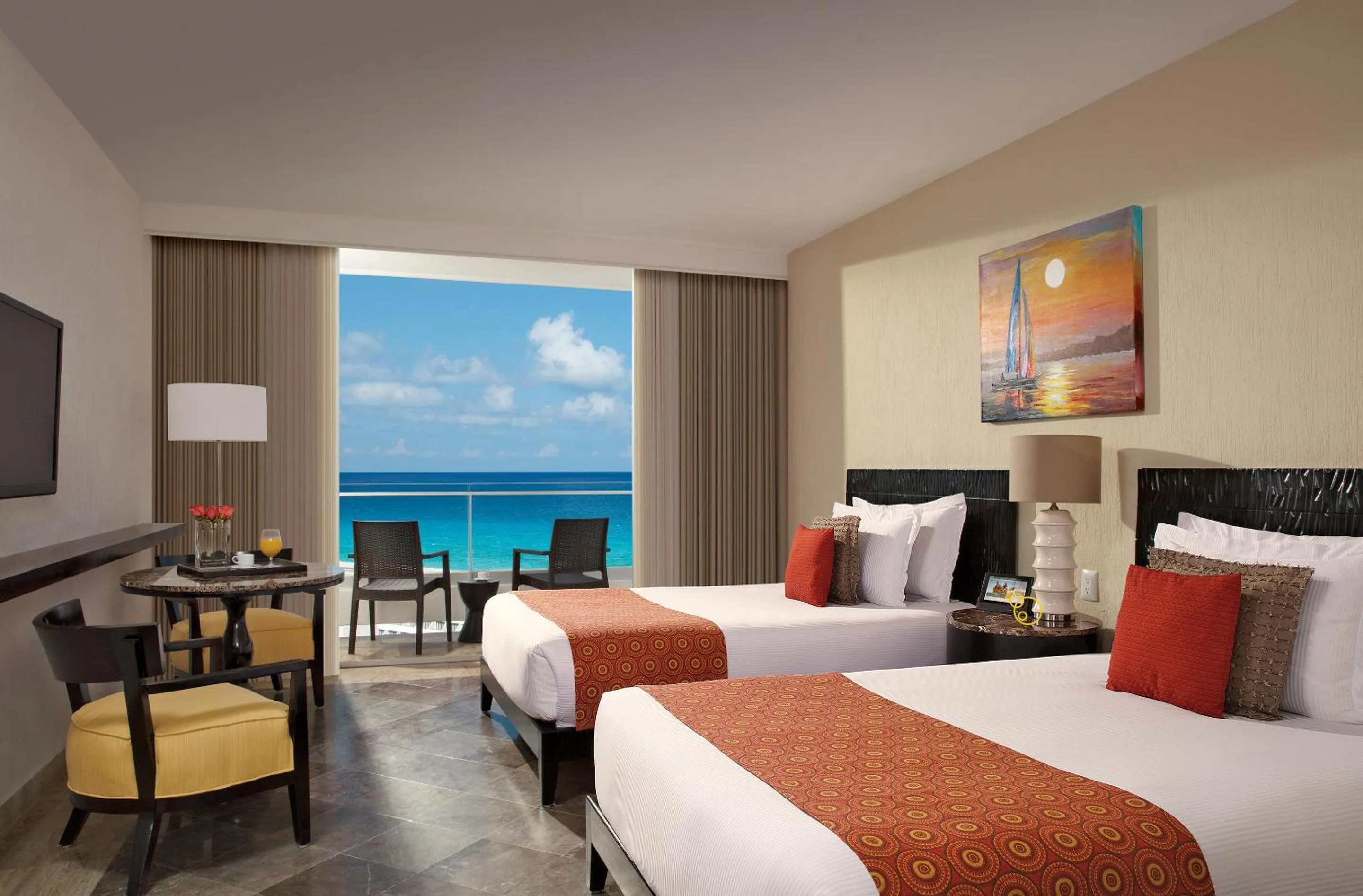 Bed in Krystal Grand Cancun All Inclusive