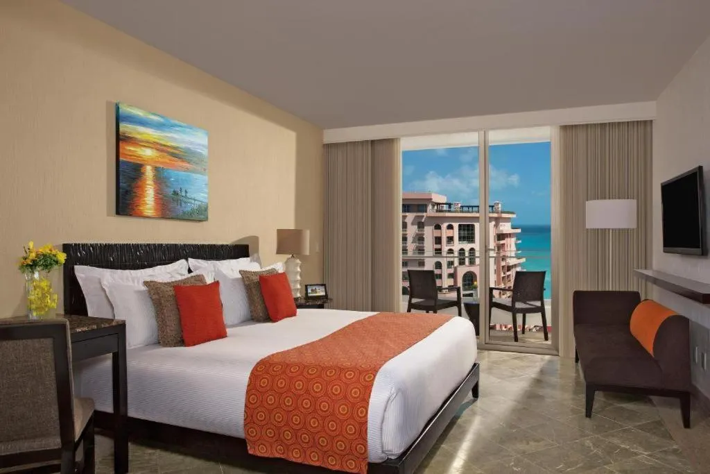 Bed in Krystal Grand Cancun All Inclusive